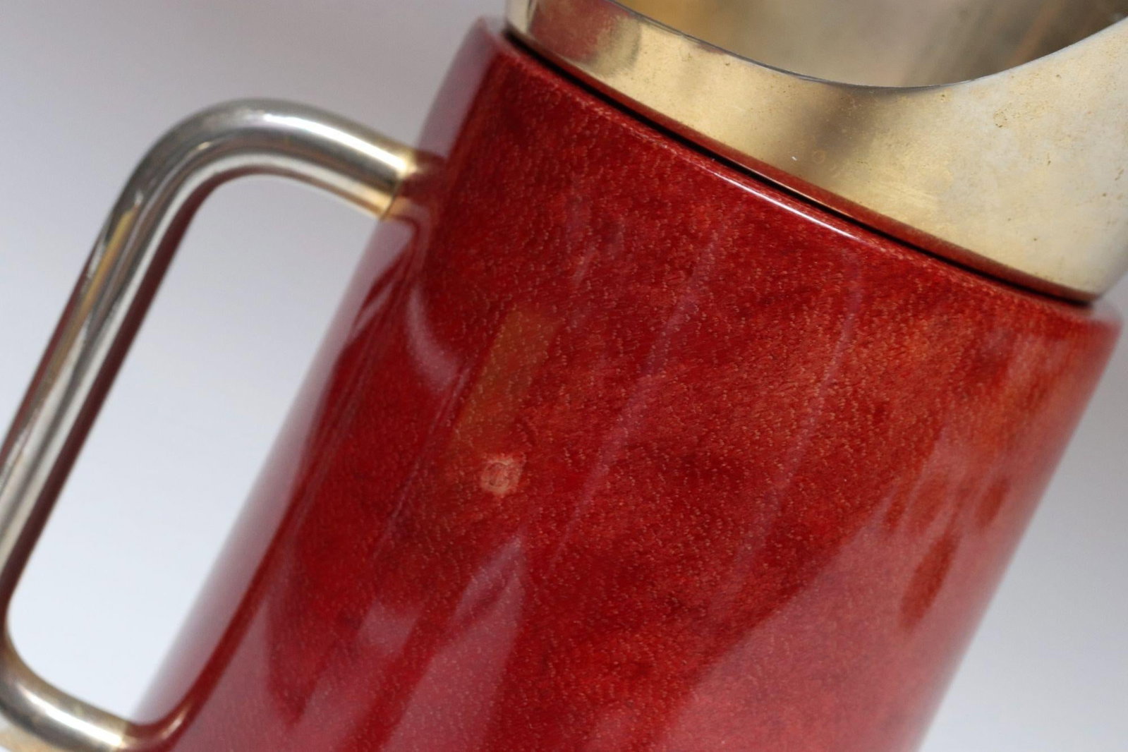 1950s Italian Modernist Pitcher in Brass and Dyed Red Goatskin by Aldo Tura - 15
