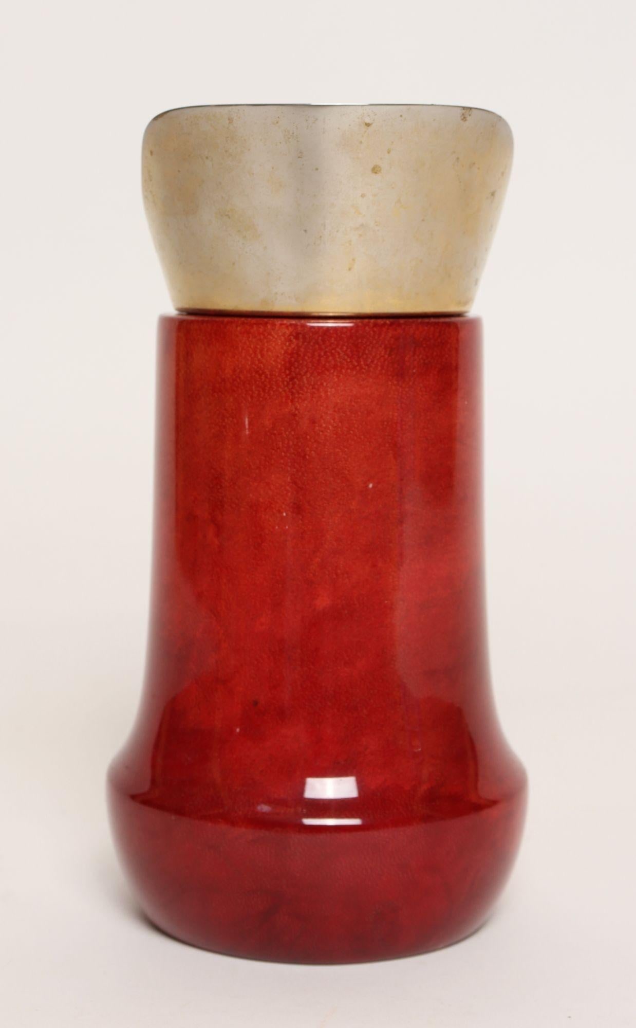1950s Italian Modernist Pitcher in Brass and Dyed Red Goatskin by Aldo Tura - 3