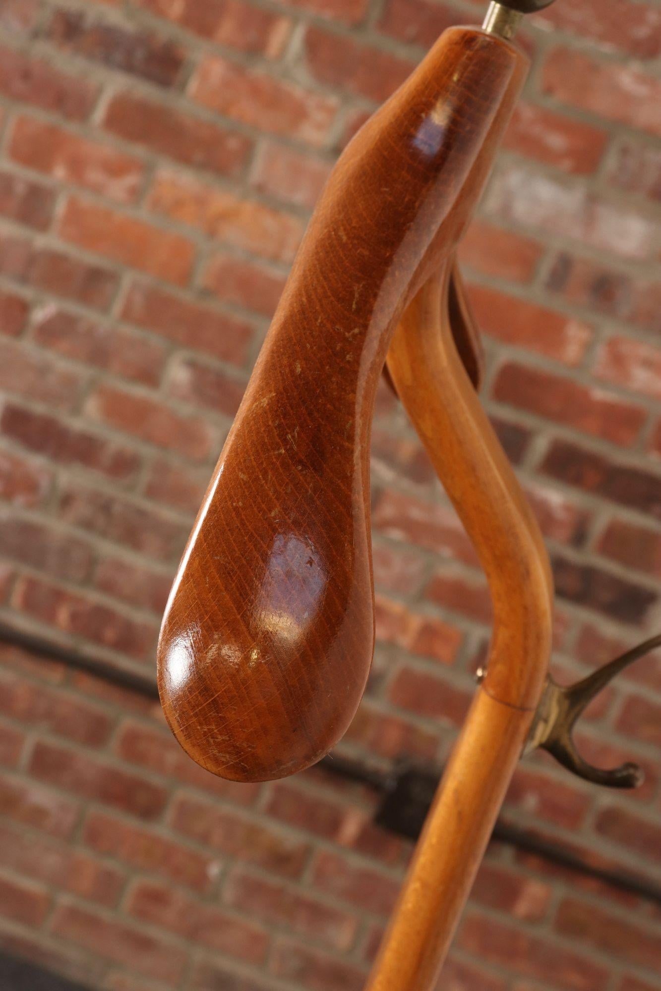 Sculptural Italian Modernist Beech and Brass Valet by Fratelli Reguitti - 15