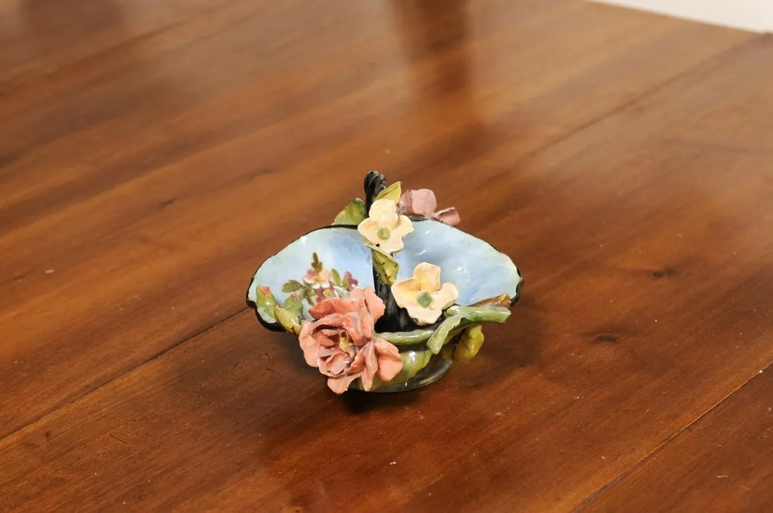 French 1880s Barbotine Majolica Basket with High Relief Colorful Flowers - 11
