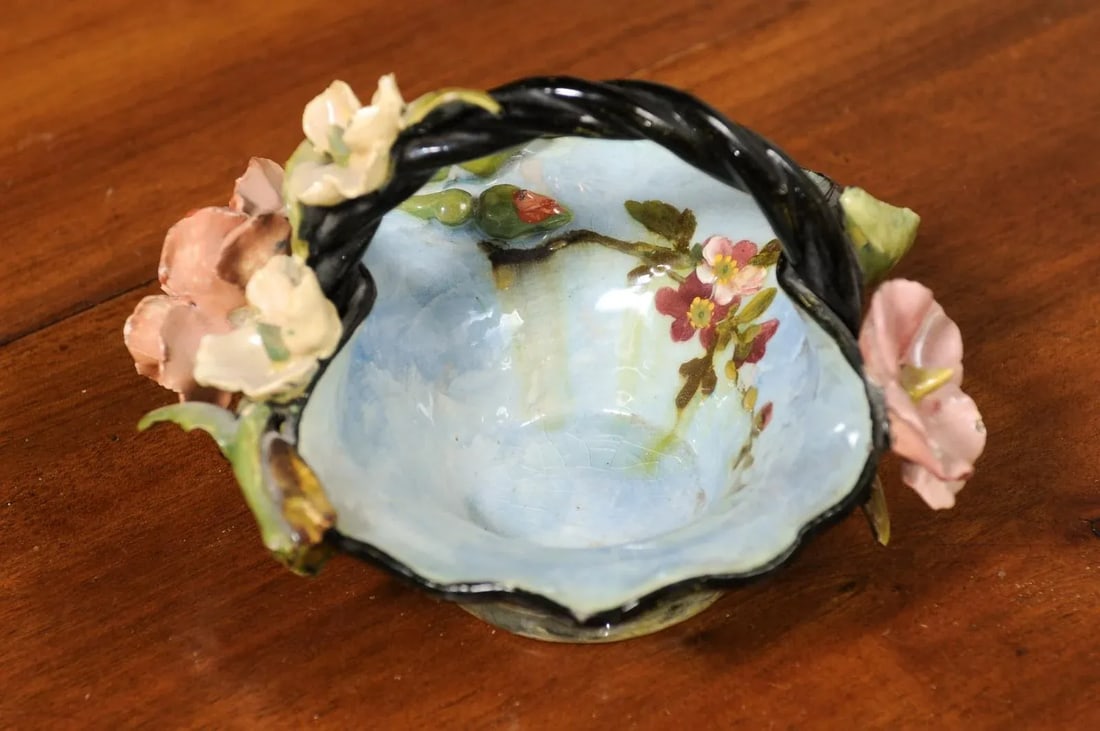 French 1880s Barbotine Majolica Basket with High Relief Colorful Flowers - 7