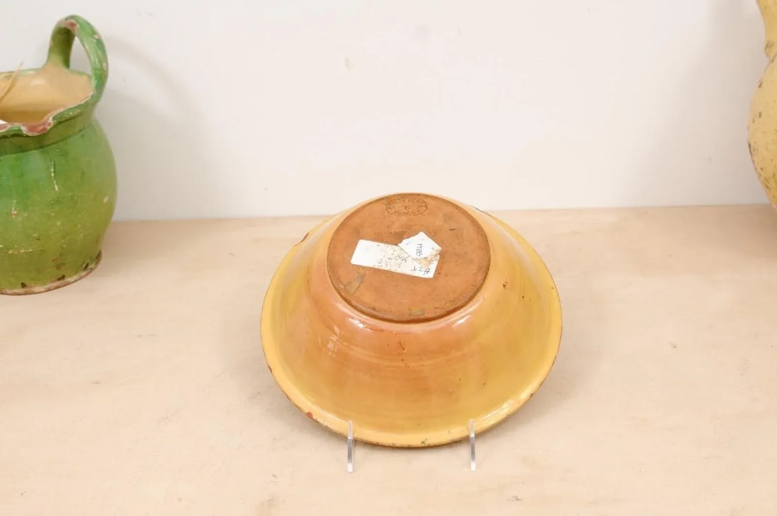 French 19th Century Bowl from the Poterie Hertz of Annecy, with Yellow Glaze - 11