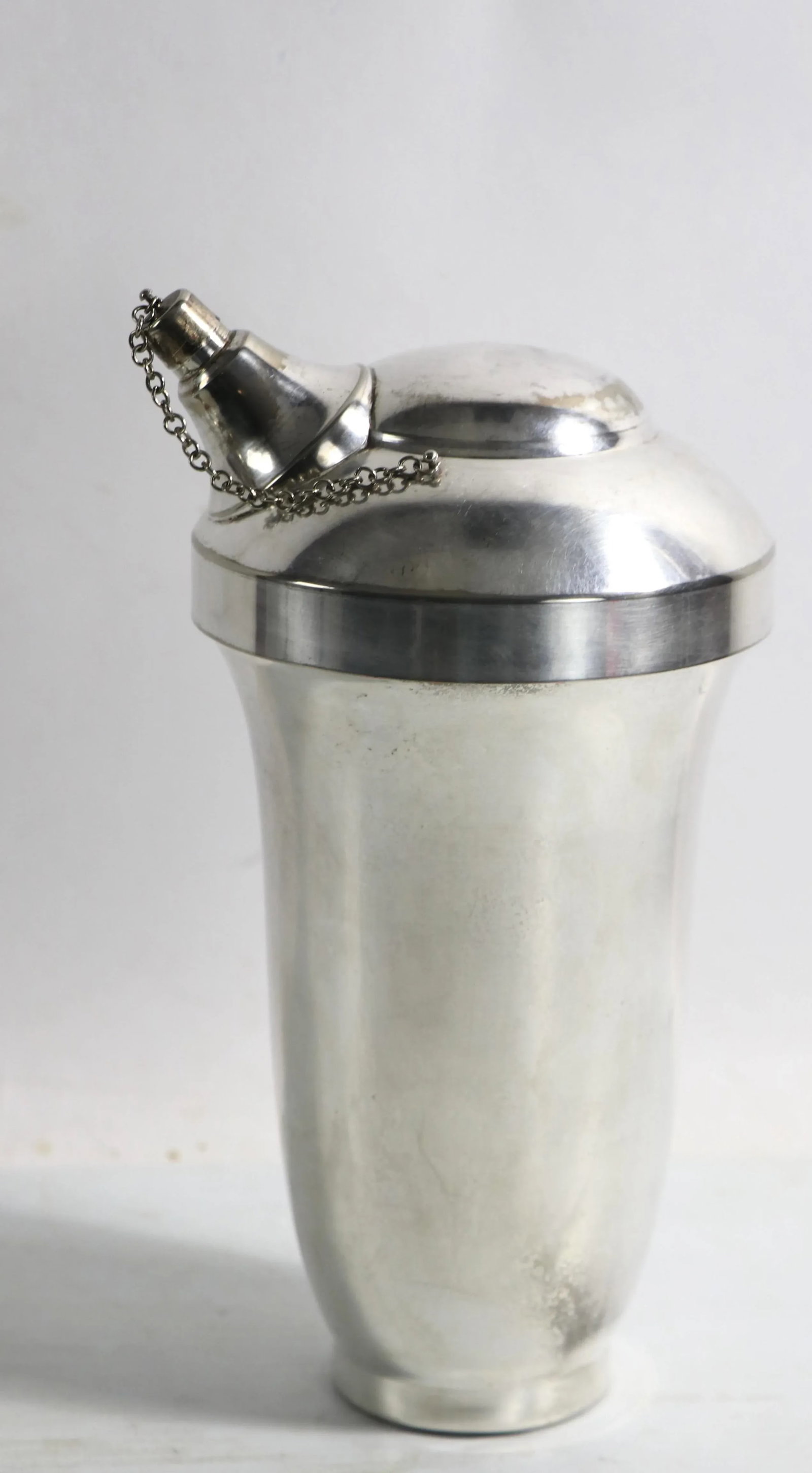 Americana Silverplate Art Deco Cocktail Shaker - 8