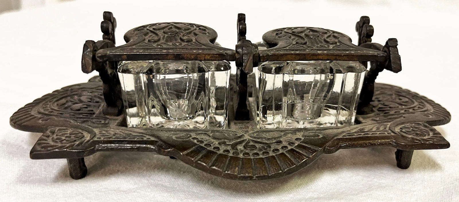 Vintage Victorian Eastlake Style Cast Iron and Glass Double Inkwell - 7