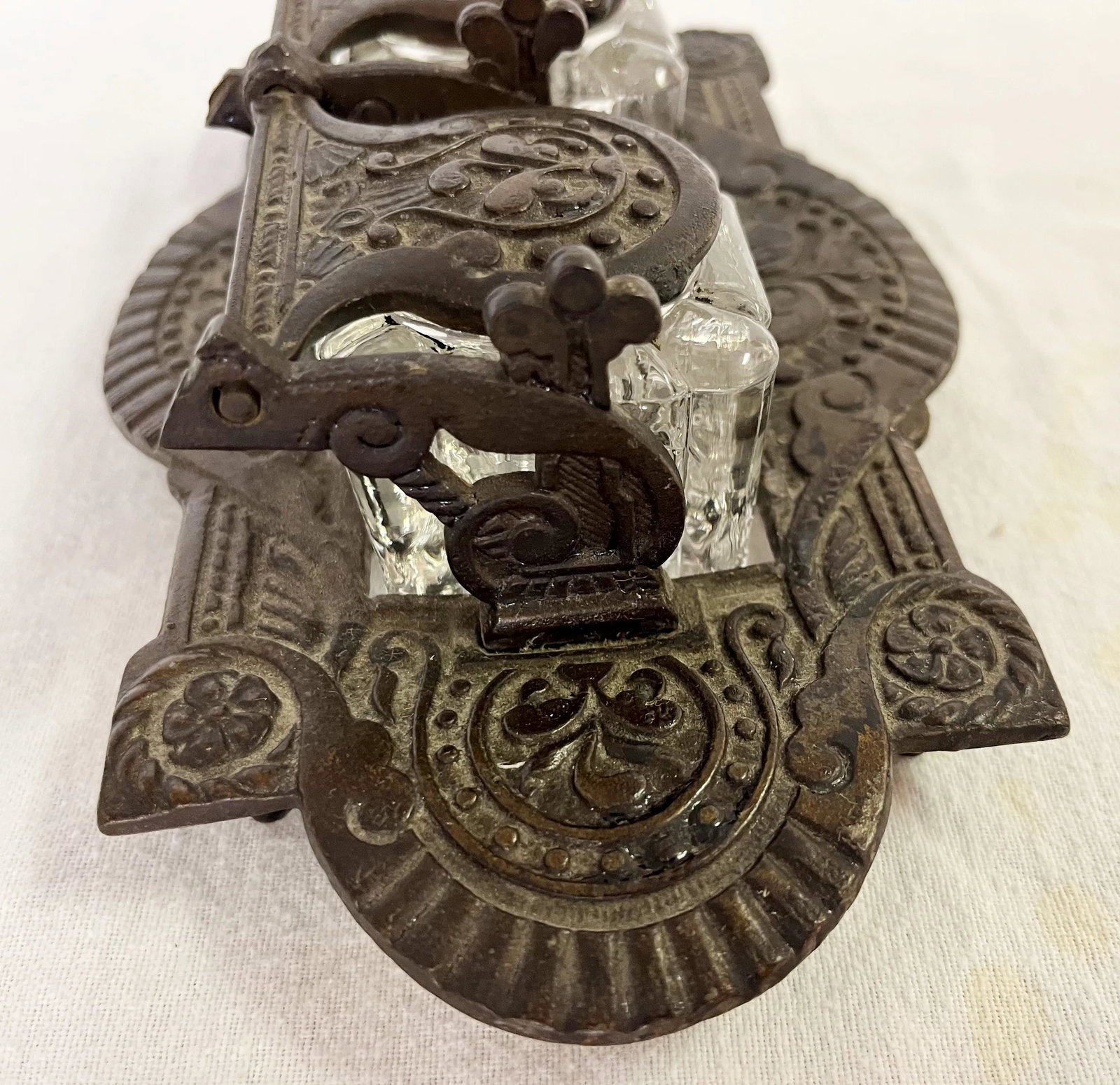 Vintage Victorian Eastlake Style Cast Iron and Glass Double Inkwell - 8