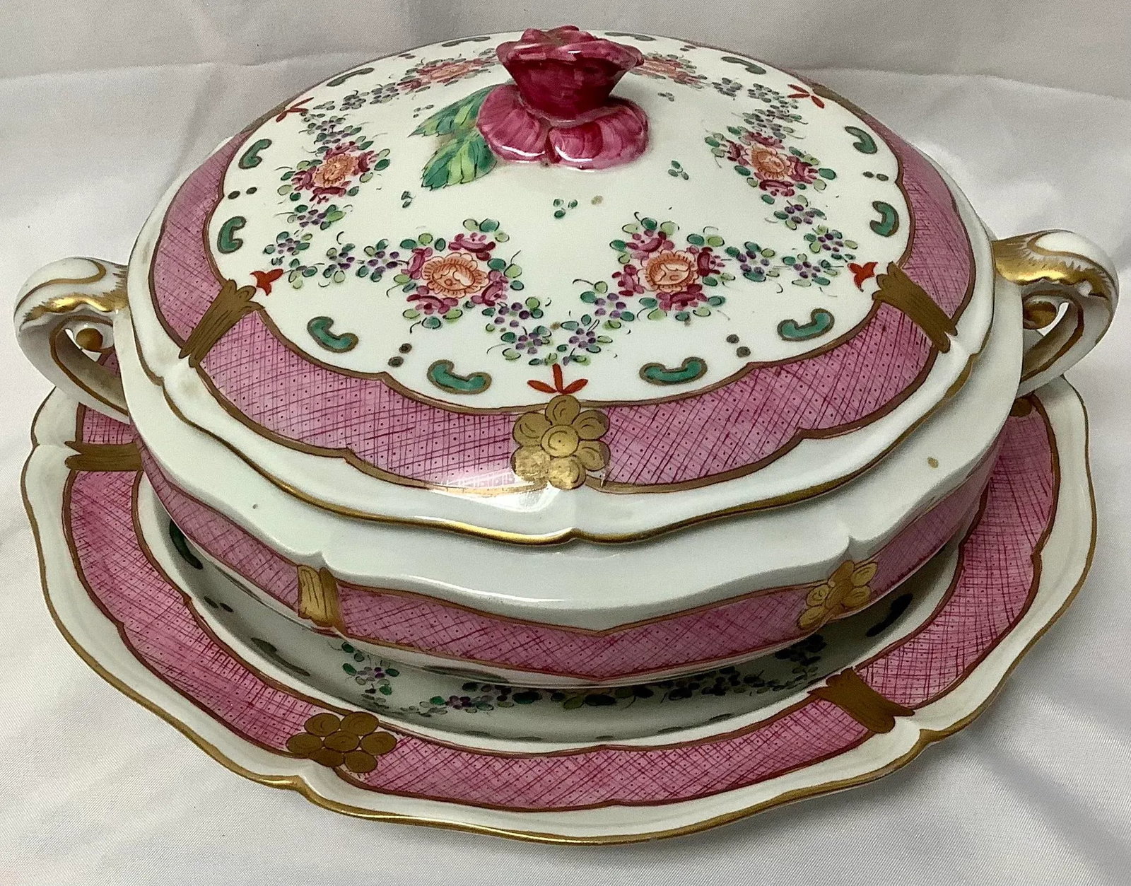 Sampson Large Covered Tureen With Under-Plate - 4