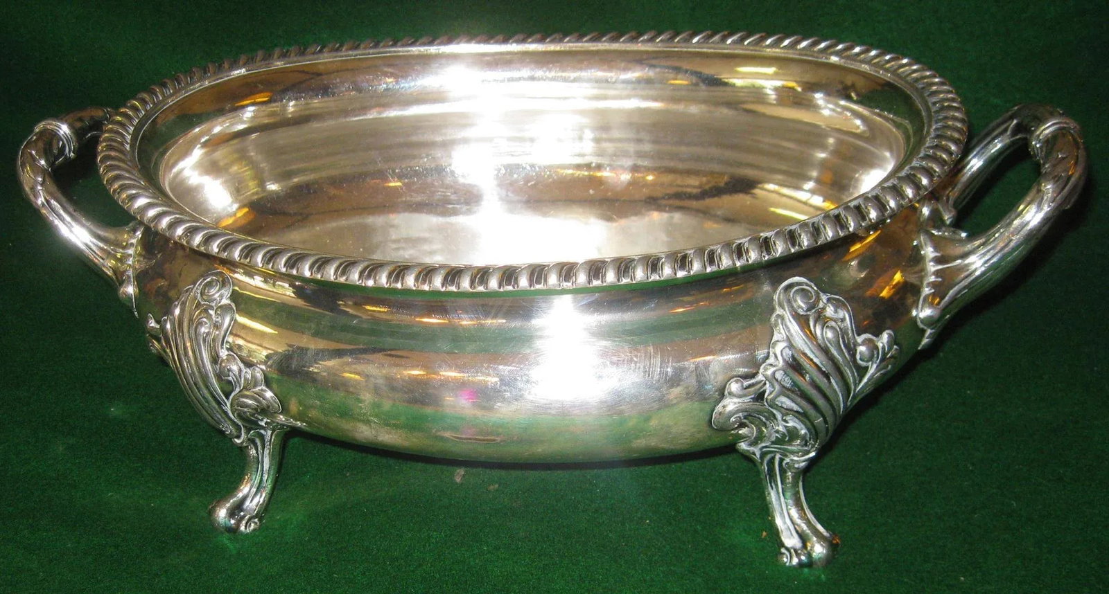 19th century Sheffield Silver Regency Style Tureen Walker, Knowles and Company - 7