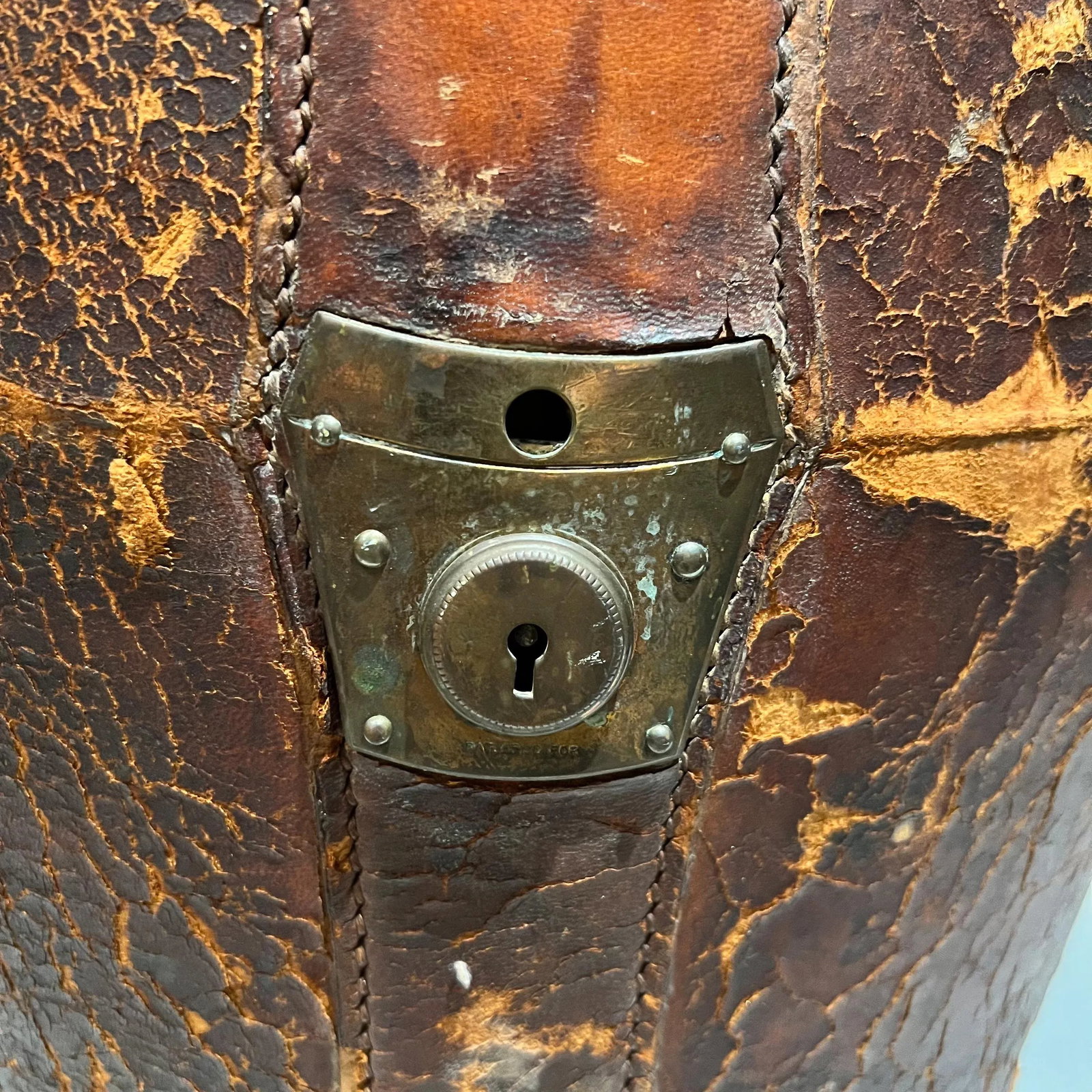 Distressed Leather Box With Red Silk, American Colonial Style, 1800s - 11