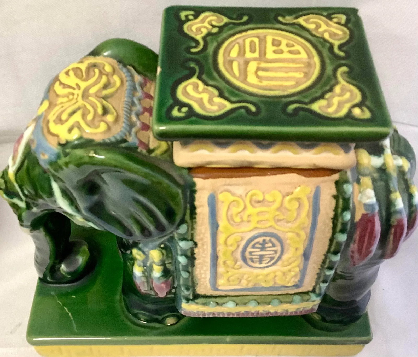 Vintage Pair of Green Ceramic Asian Elephant Statues - 4