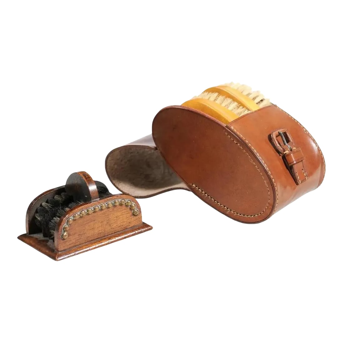 English 19th Century Victorian Shoe Care Set with Original Leather Case - 4 Pieces: An antique English Victorian period shoe care set from the 19th century, with four brushes and original leather case. Created in England during the reign of Queen Victoria, this shoe care set