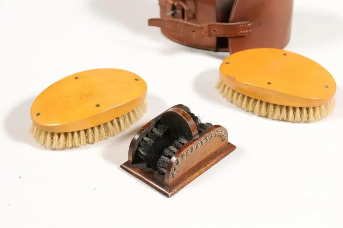 English 19th Century Victorian Shoe Care Set with Original Leather Case - 4 Pieces - 3
