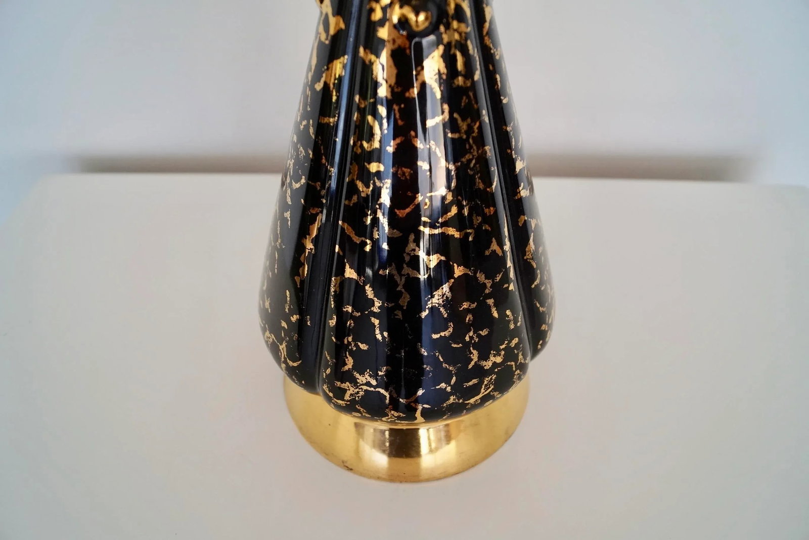 1950's Hollywood Regency Porcelain Table Lamp - 6