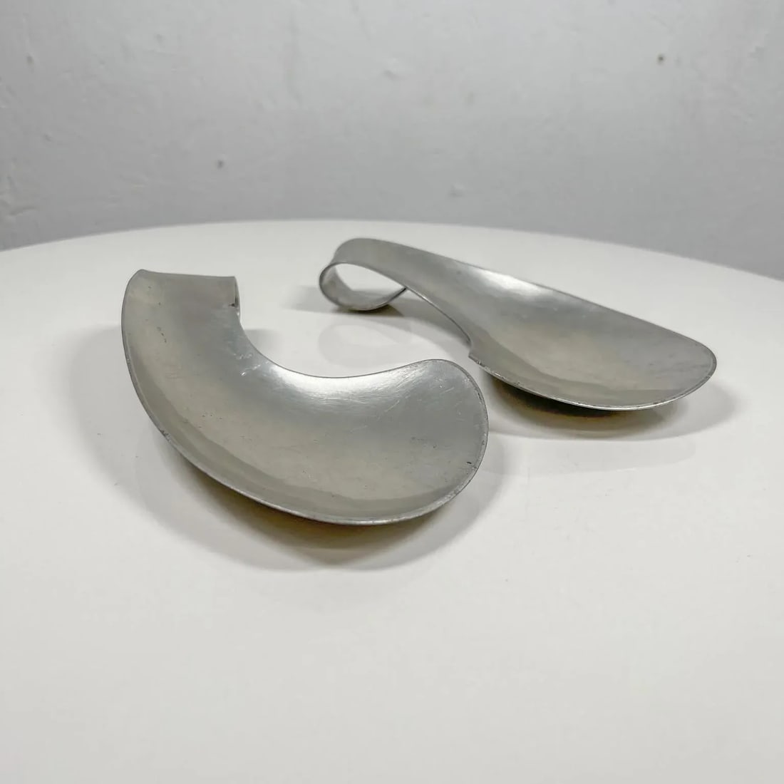 1970s Modernist Pewter Salad Serving Utensils by Shirley Charron Mid Century Mod - 3