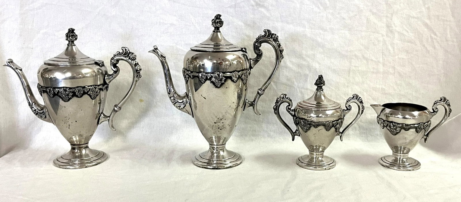 Vintage Five Piece Tea Service With Grapevine Details, Silverplate on Copper - 3
