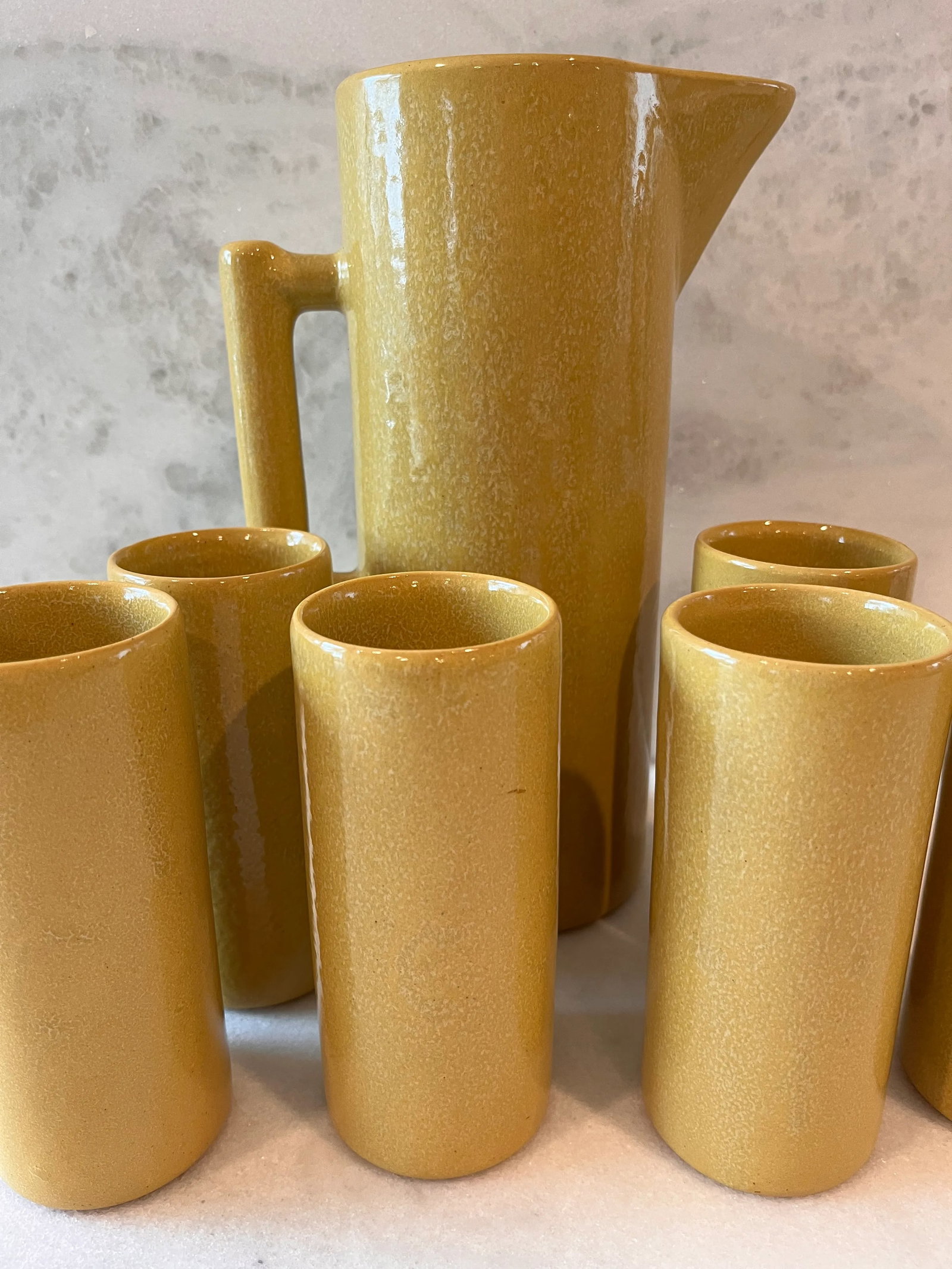 Mid Century Moern Dryden Studio Art Pottery Glazed Pitcher and 6 Glasses - 2