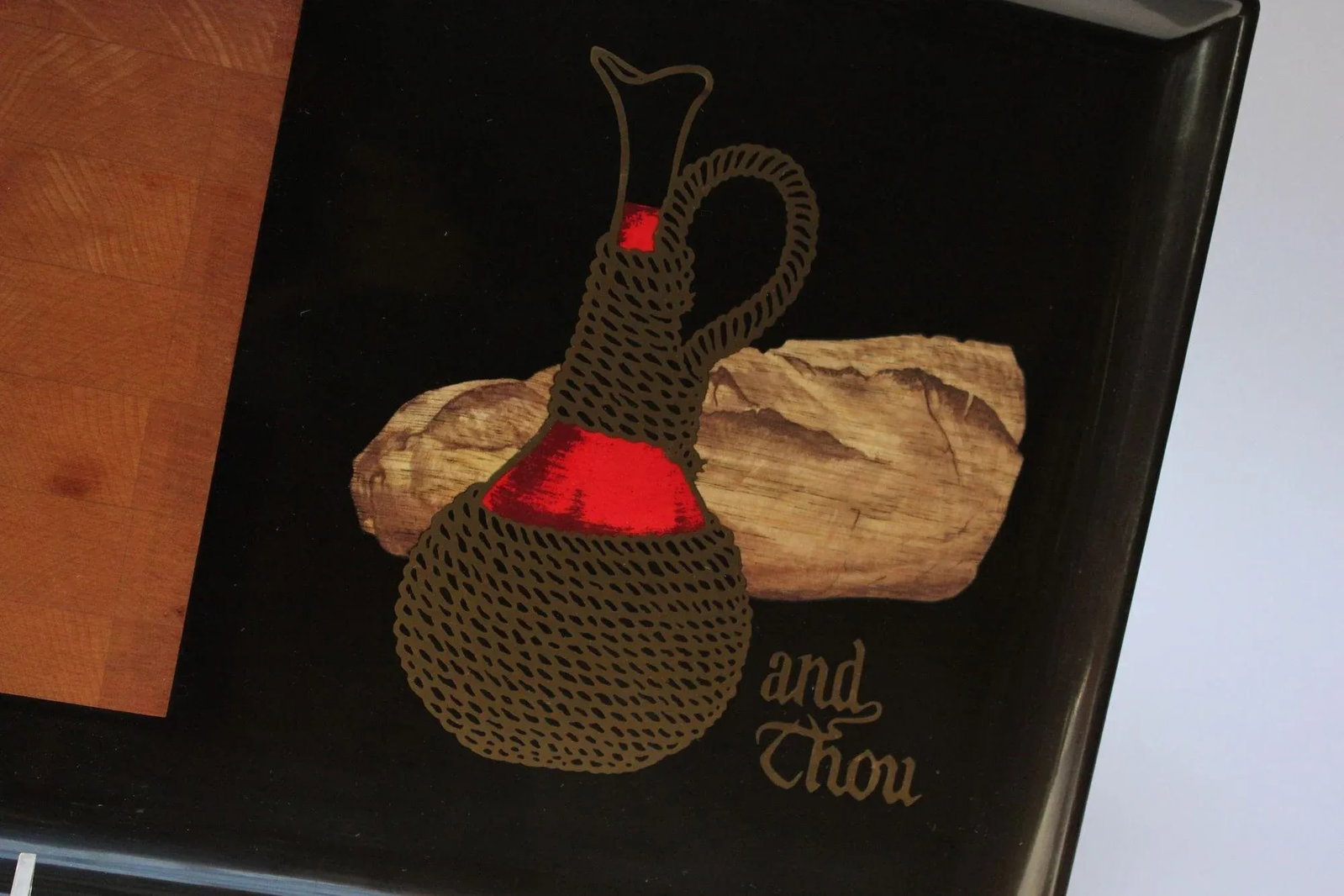 Large Mid-Century Black Resin and Maple Inlaid "Loaf"/Carafe"/"And Thou" Cheese Board by Couroc - 8