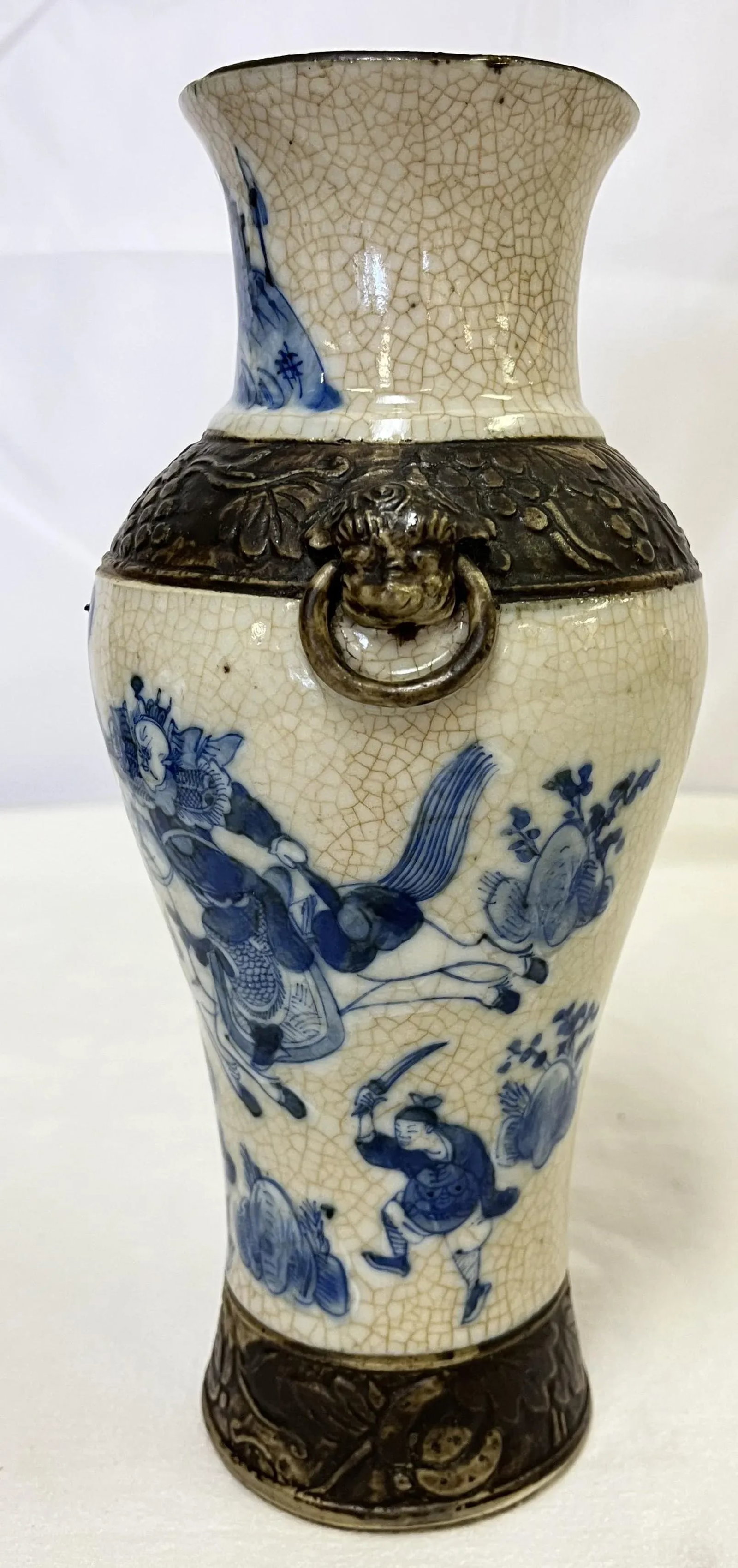 Early 20th Century Chinoiserie Hand Painted Blue and White Crackle Finish Porcelain Vase - 7