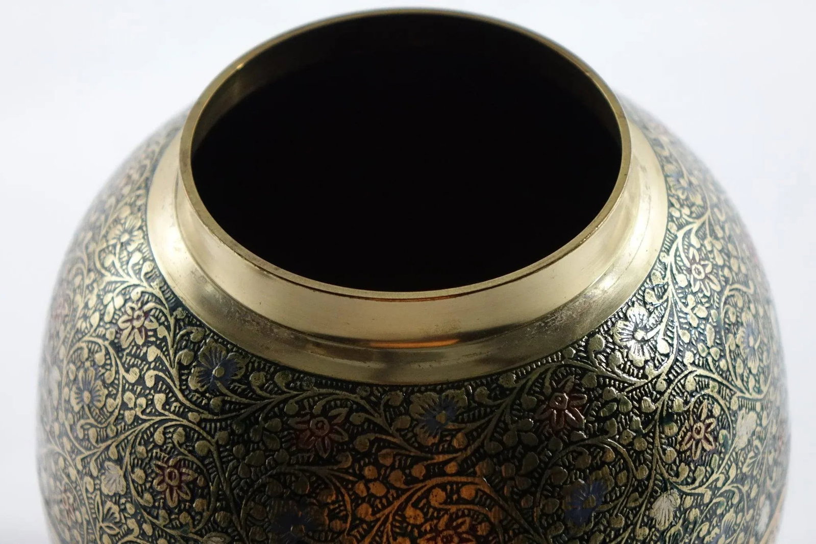 Late 19th Century Decorative Brass Urns - A Pair - 10