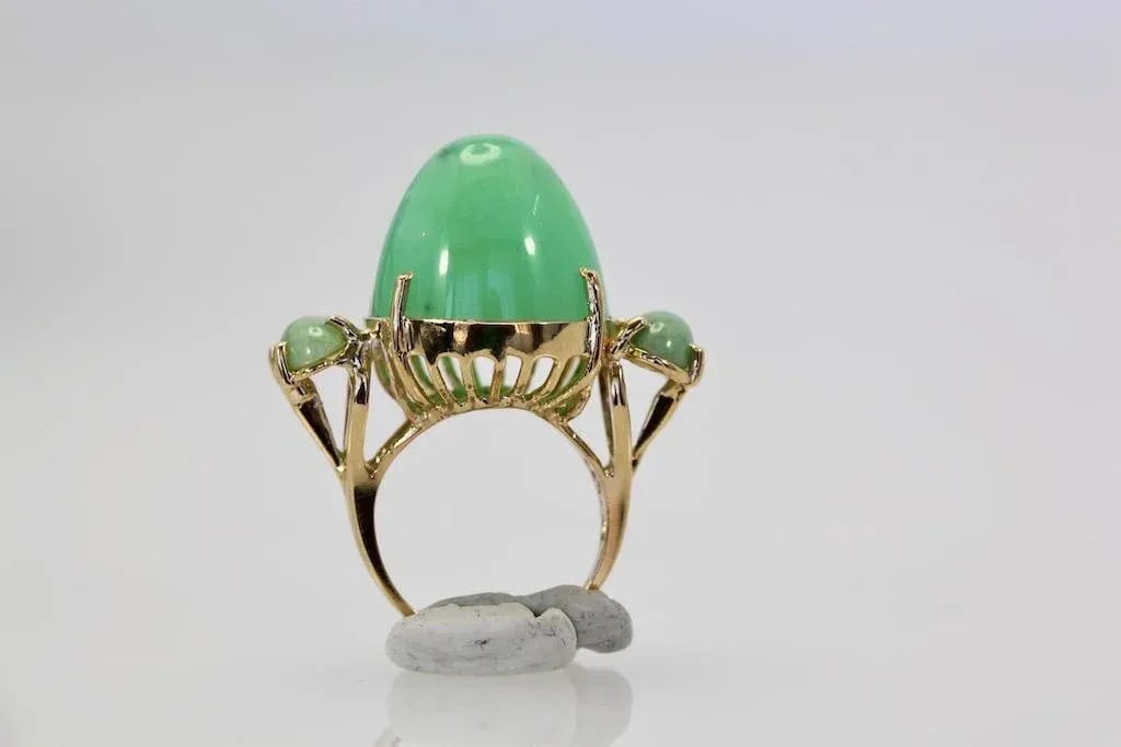 18k Bullet Chalcedony and Jade 3 Stone Ring - 5