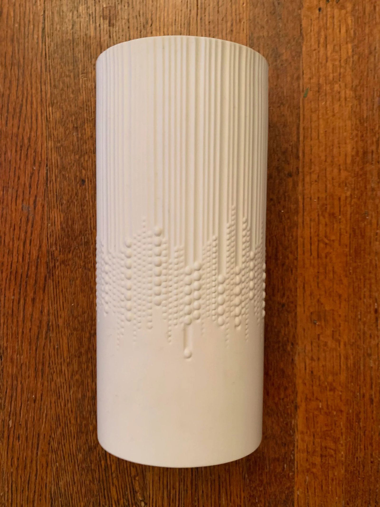 1960s White Relief Op Art Porcelain Vase by Rosenthal Studio-Linie - 5