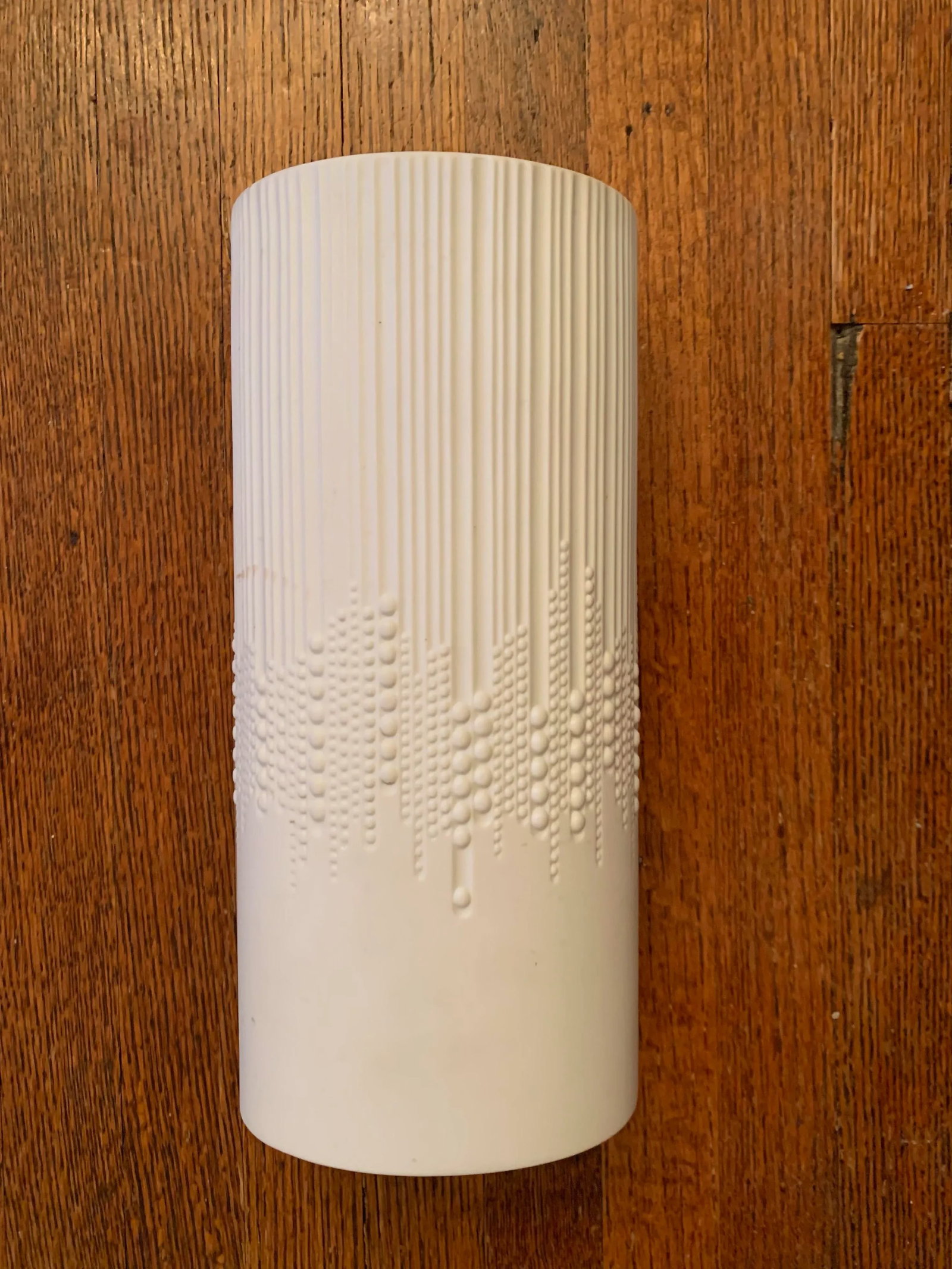1960s White Relief Op Art Porcelain Vase by Rosenthal Studio-Linie - 6