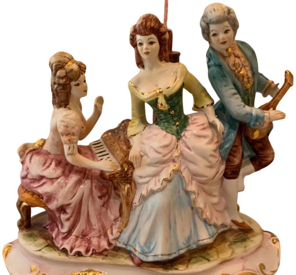 Mid-Century Capodimonte Porcelain Table Lamp - Musical Trio - 2