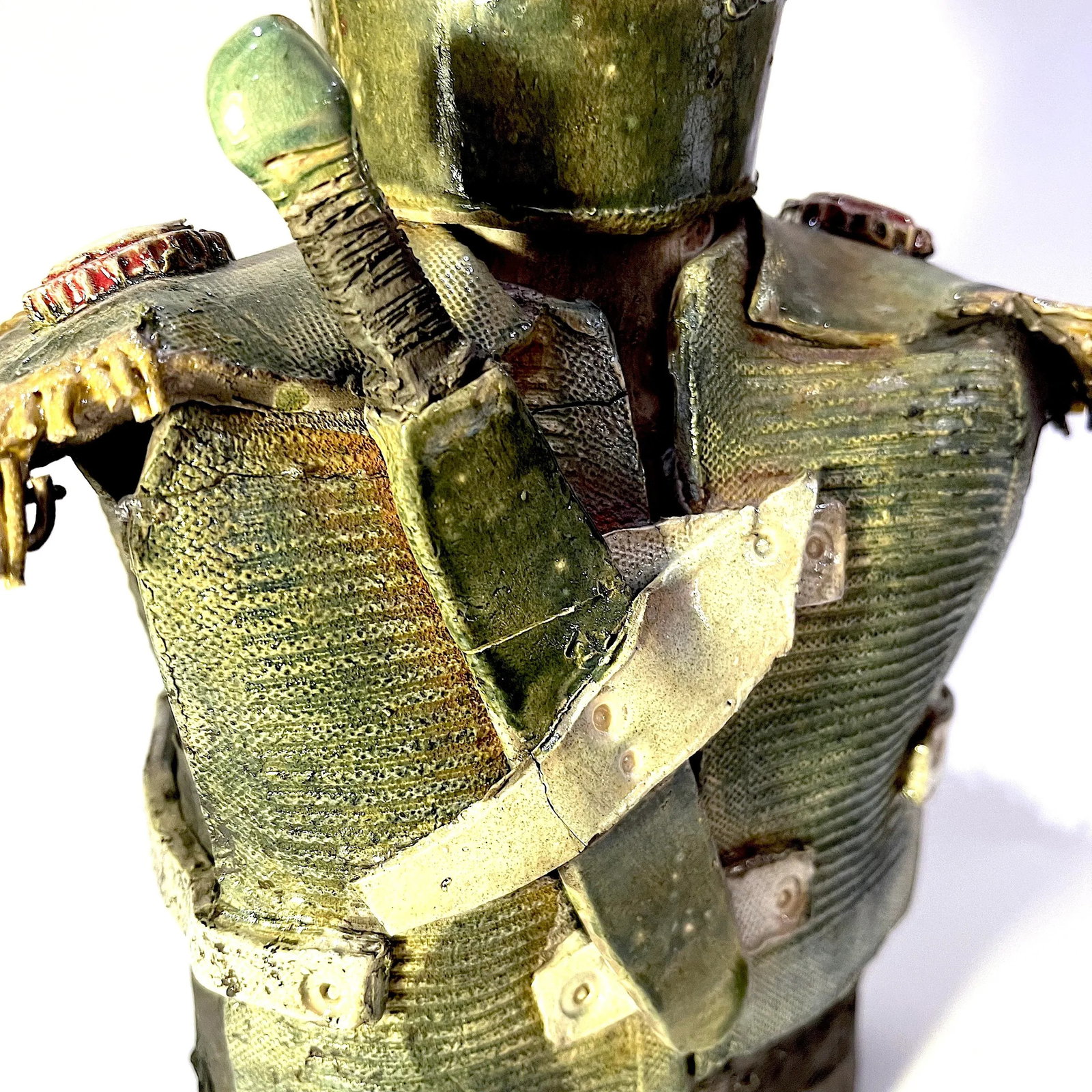 Dark Knight Bust - 1980's Brutalist Raku Glazed Studio Pottery - 9