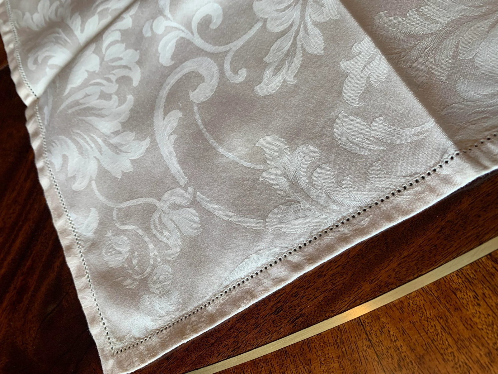 1940s Vintage Napkins, and Placemats- 18 Pieces - 6