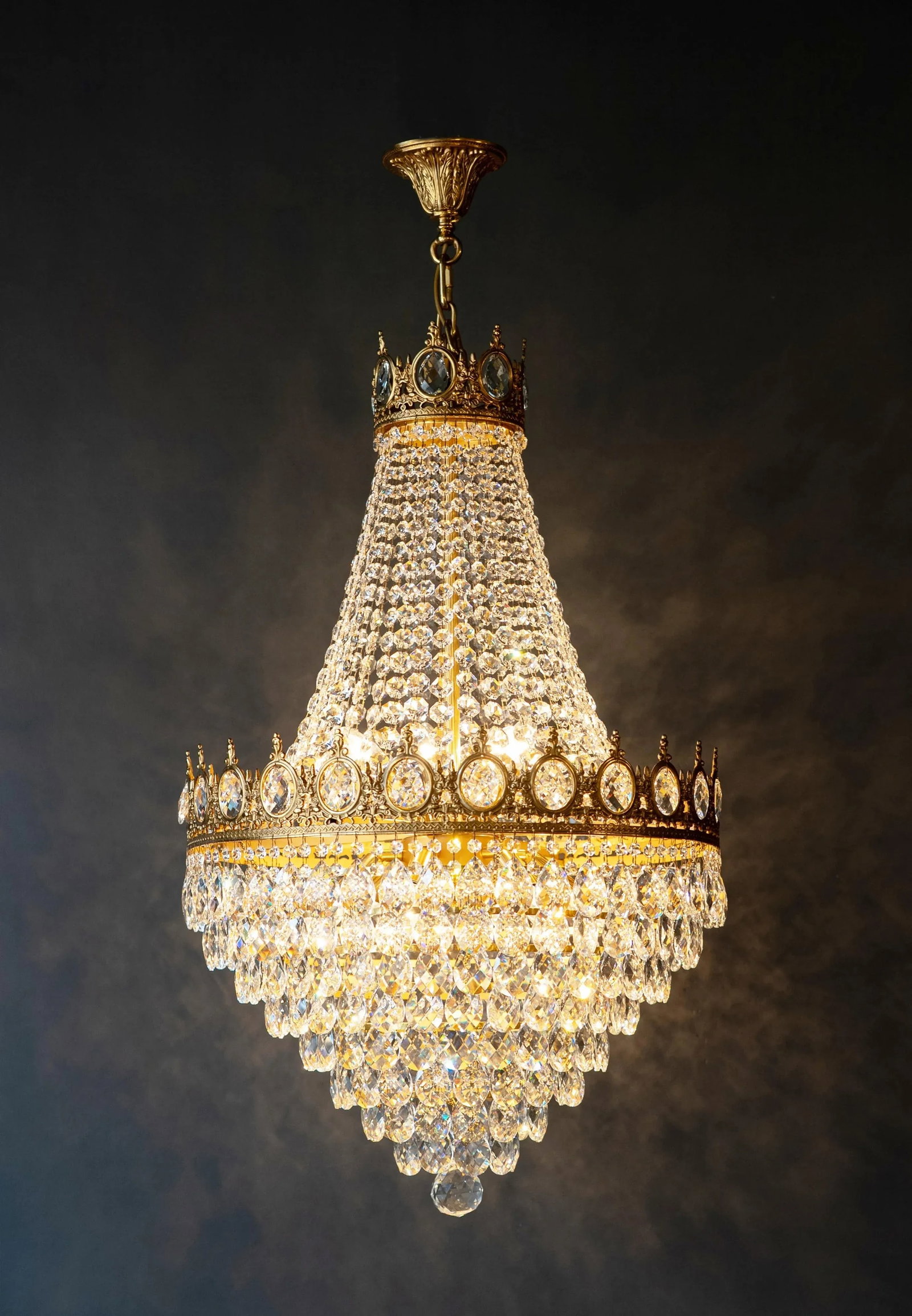 Handcrafted Crystal Chandelier Made of Solid Brass With Gold Finish - 3