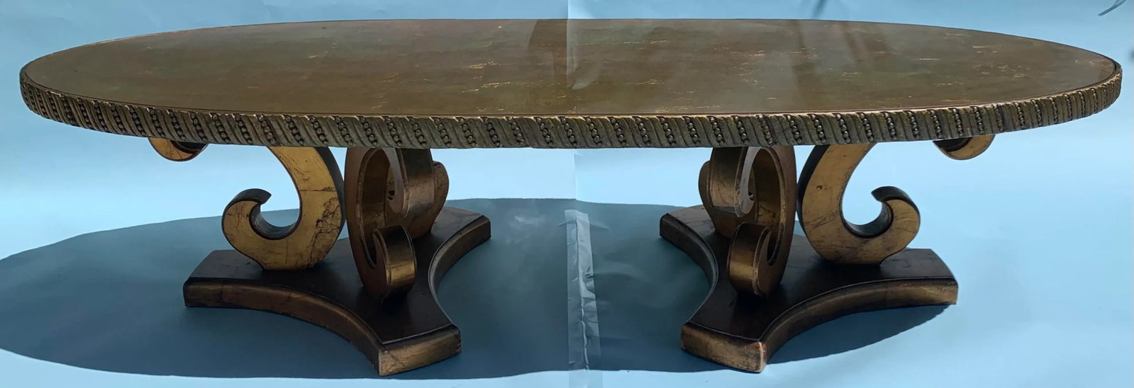1960s Wood Oval Gold Leaf Coffee Table With PlexiGlass Top - 6
