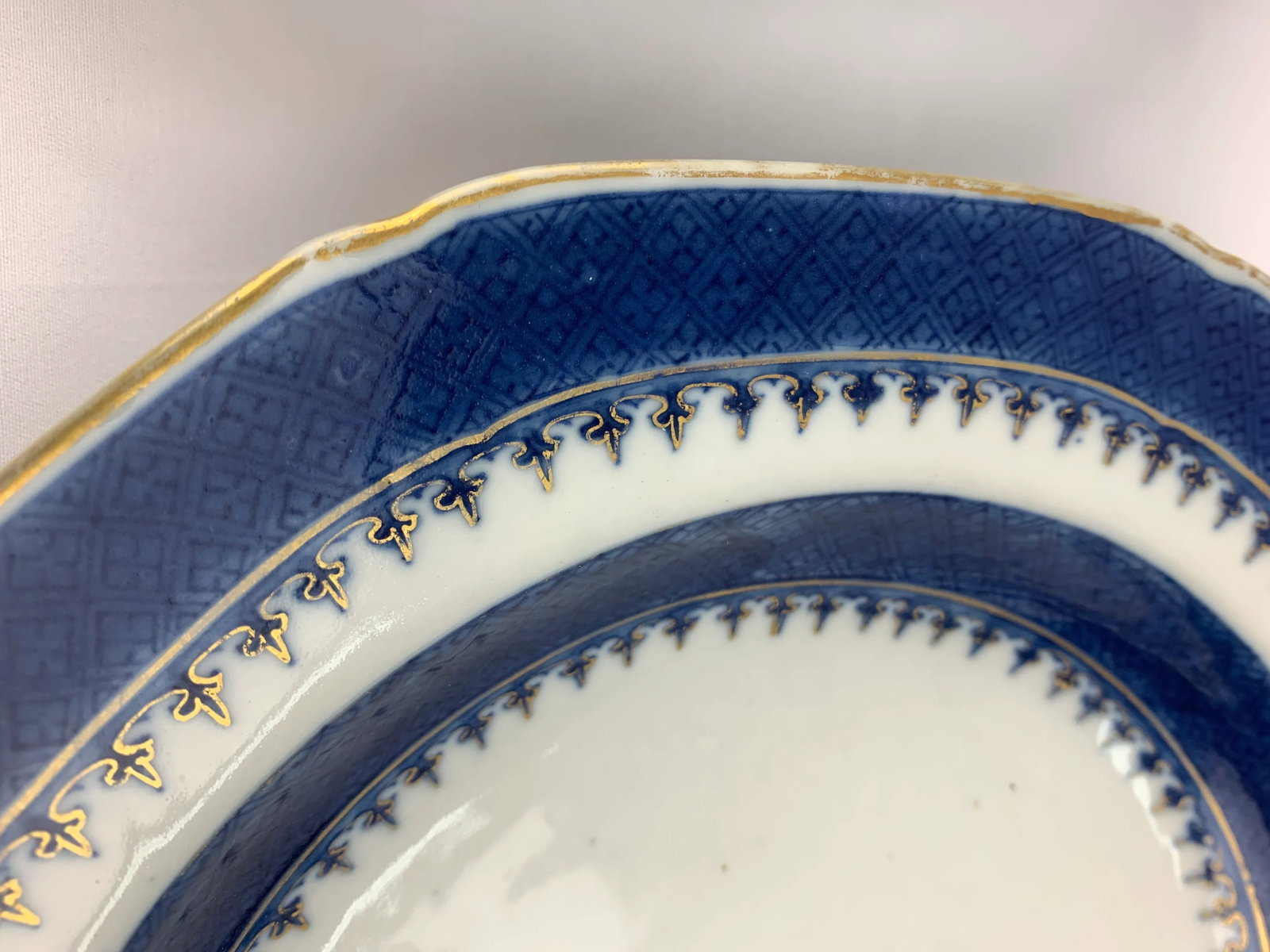 Late 18th Century China Trade Porcelain Dishes- 4 Pieces - 7