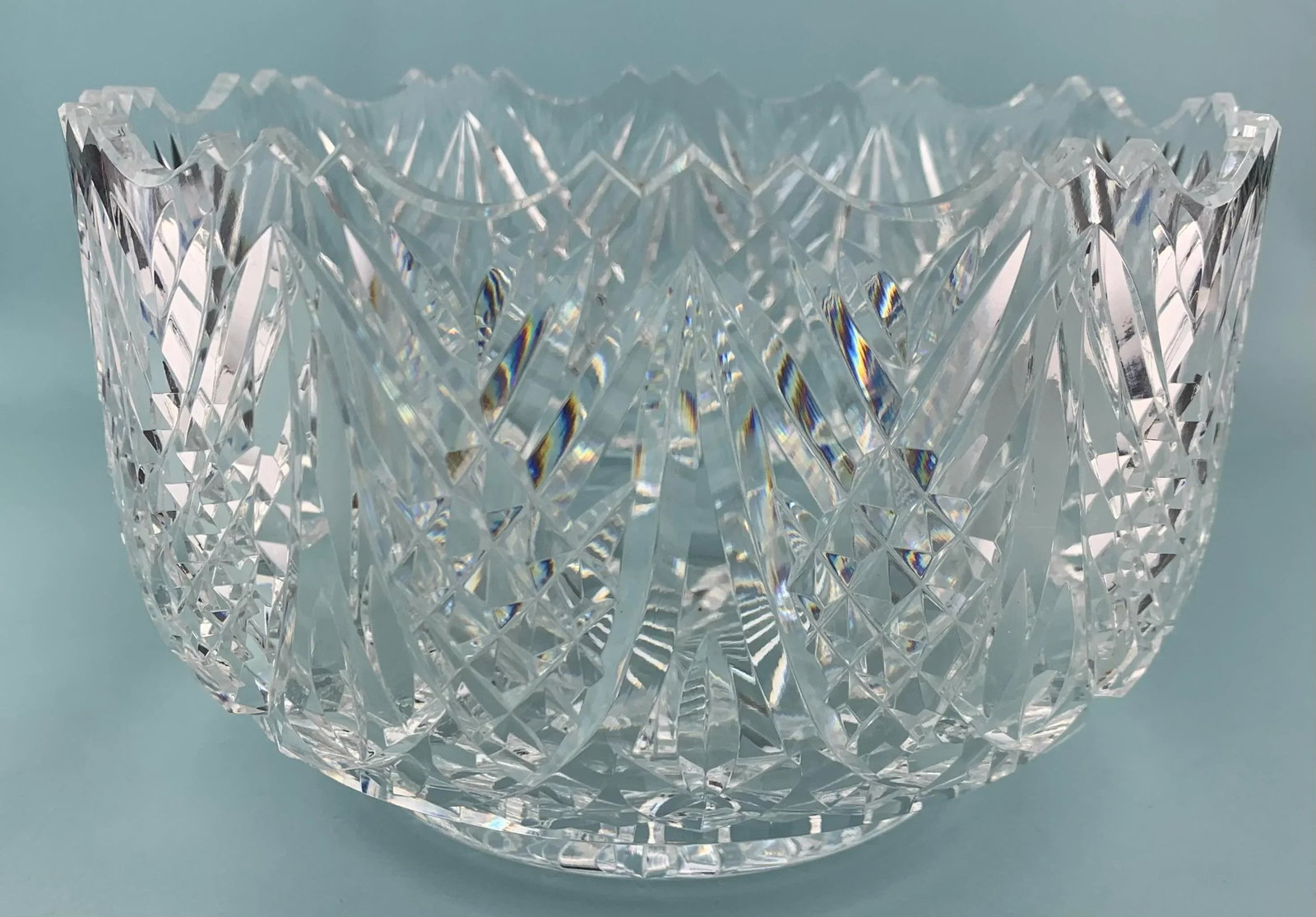 1980s Vintage Round Cut Crystal Salad Serving Bowl - 3