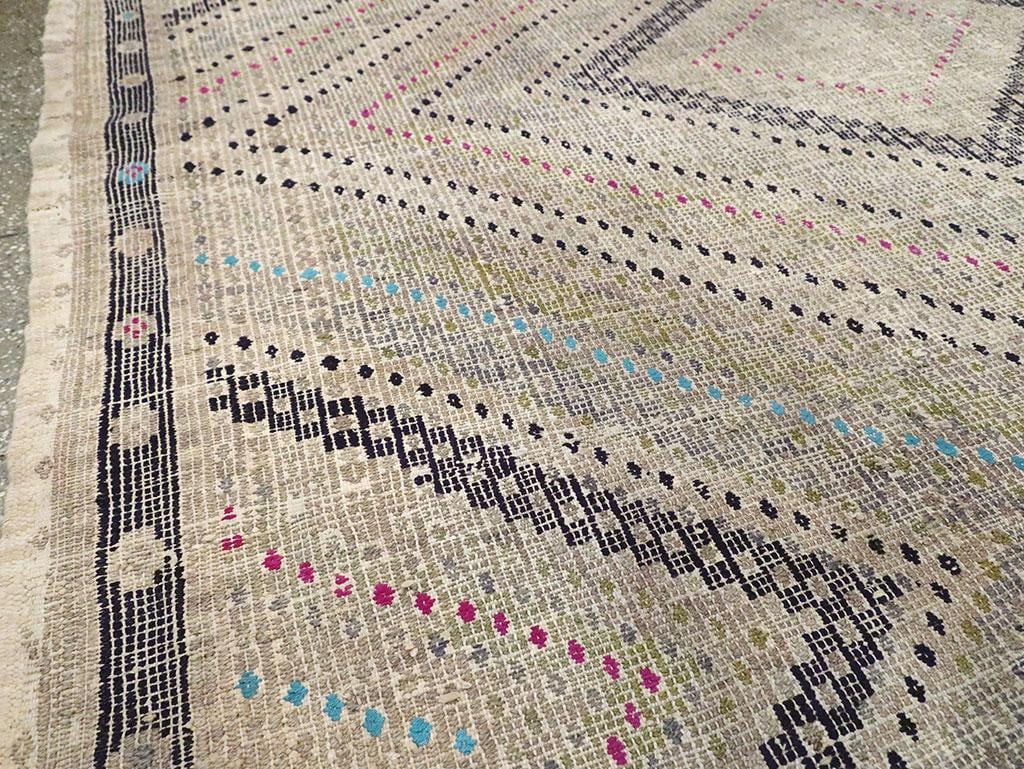 Mid-20th Century Handmade Turkish Flatweave Small Room Size Carpet - 6