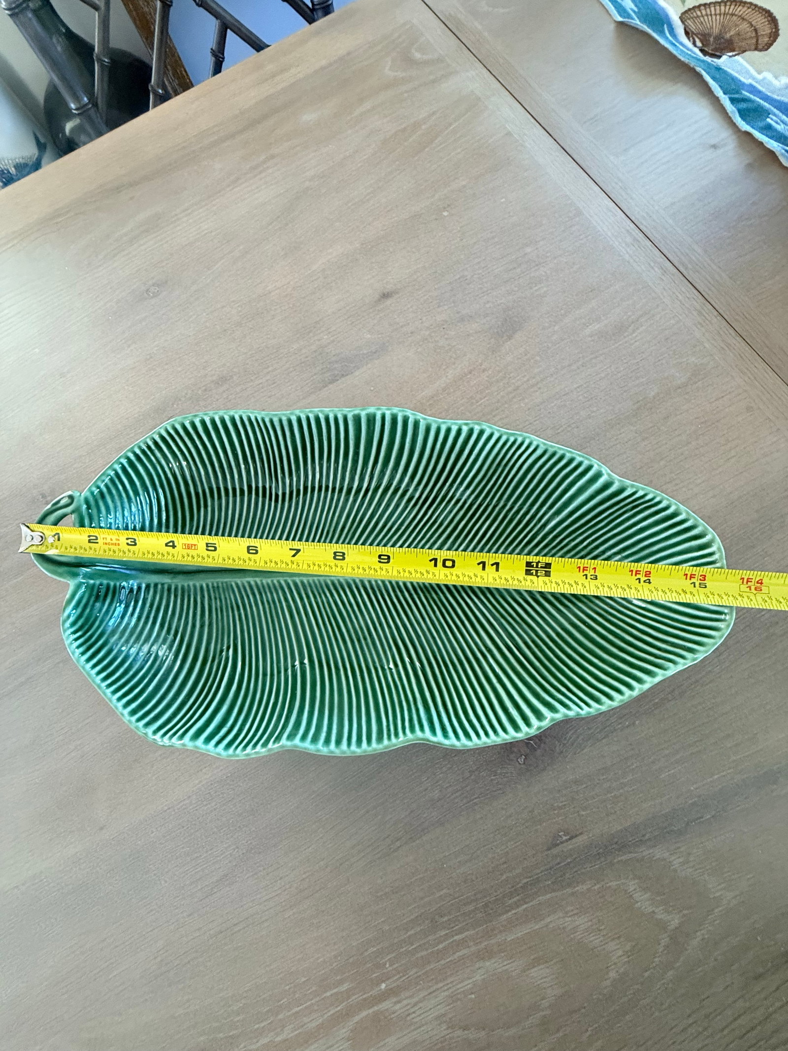 Large Vintage Bordallo Pinheiro Leaf Bowl - 4