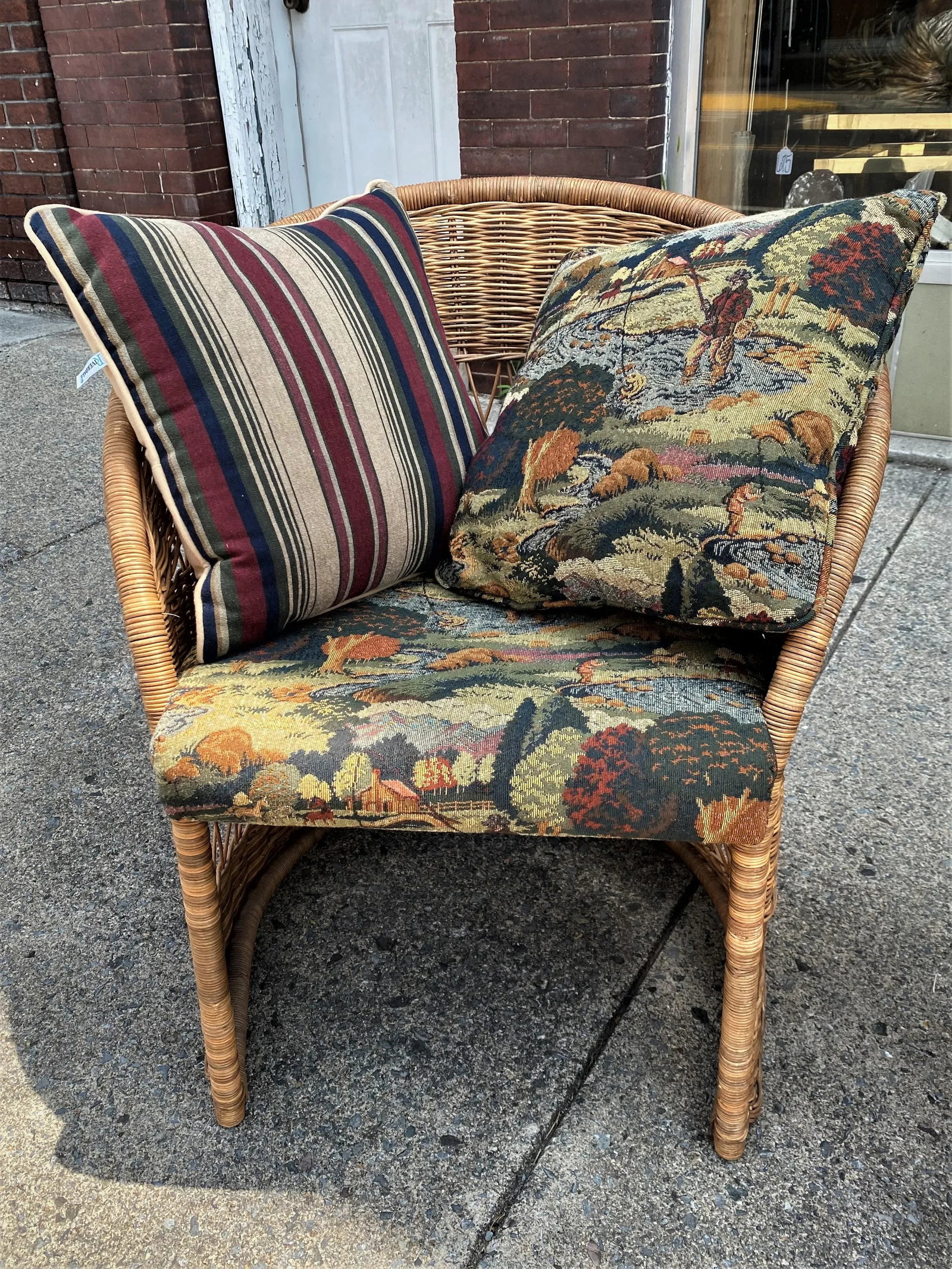 Natural Wicker Mid Century Barrel Chairs With Fishing Upholstery & Pillows - a Pair - 6