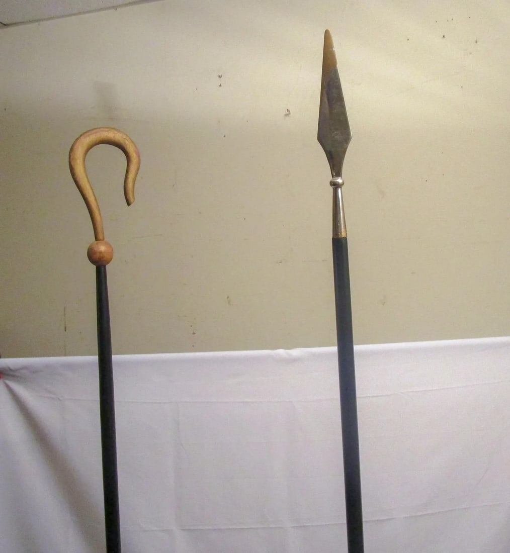 19th C Wooden Ceremonial Fraternal Masonic Crook and Spear on Metal Bases - 7