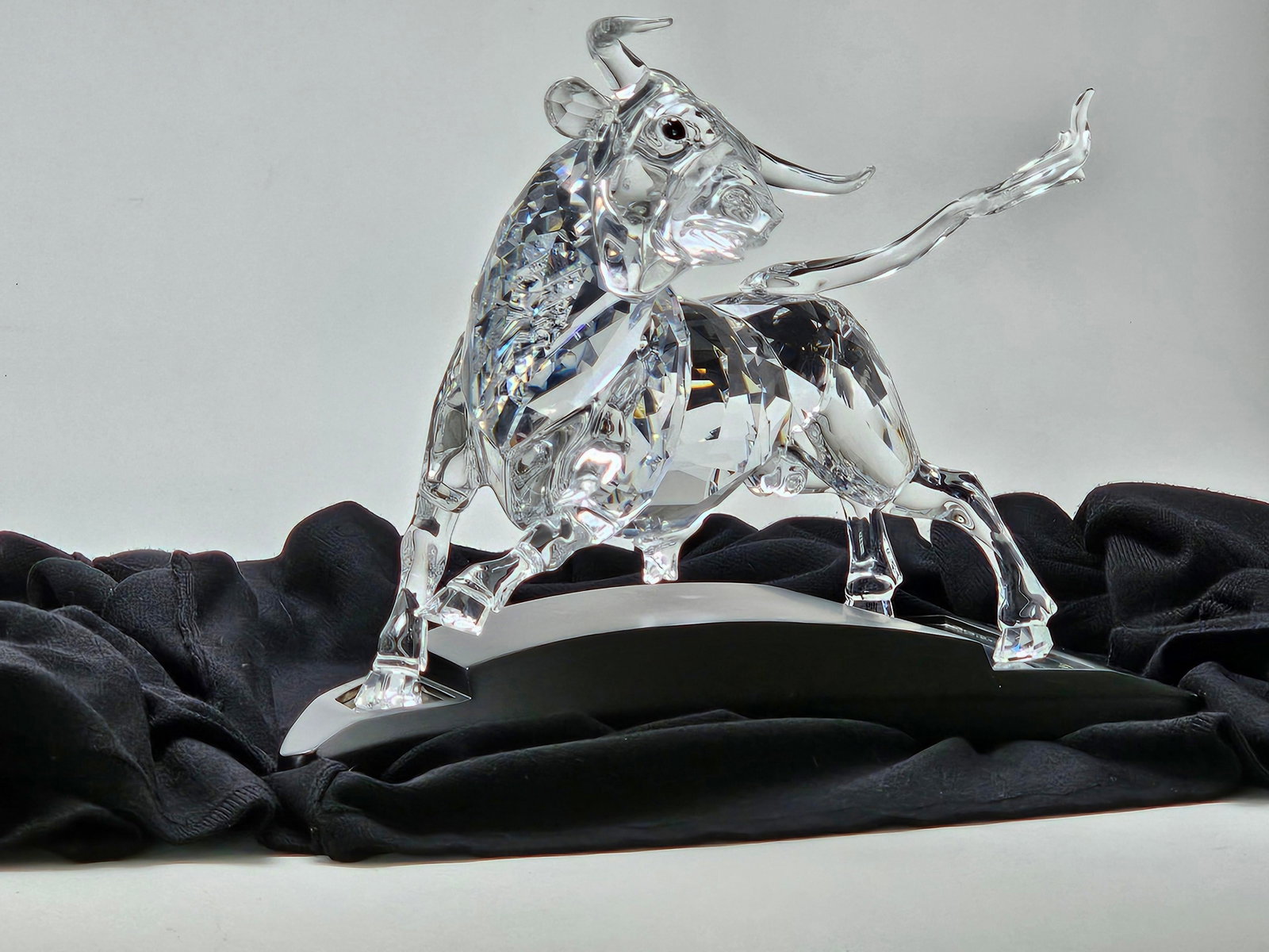 2004 Swarovski 'Bull' Numbered Limited Edition Der Stier - 7