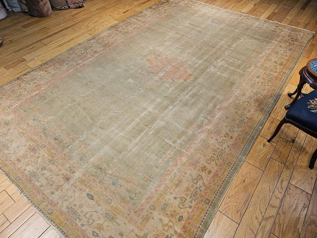 Vintage Turkish Oushak Hand-Knotted Rug in Open Geometric Pattern in Pale Green, Yellow, Pink - 5
