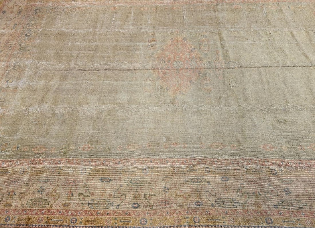 Vintage Turkish Oushak Hand-Knotted Rug in Open Geometric Pattern in Pale Green, Yellow, Pink - 8
