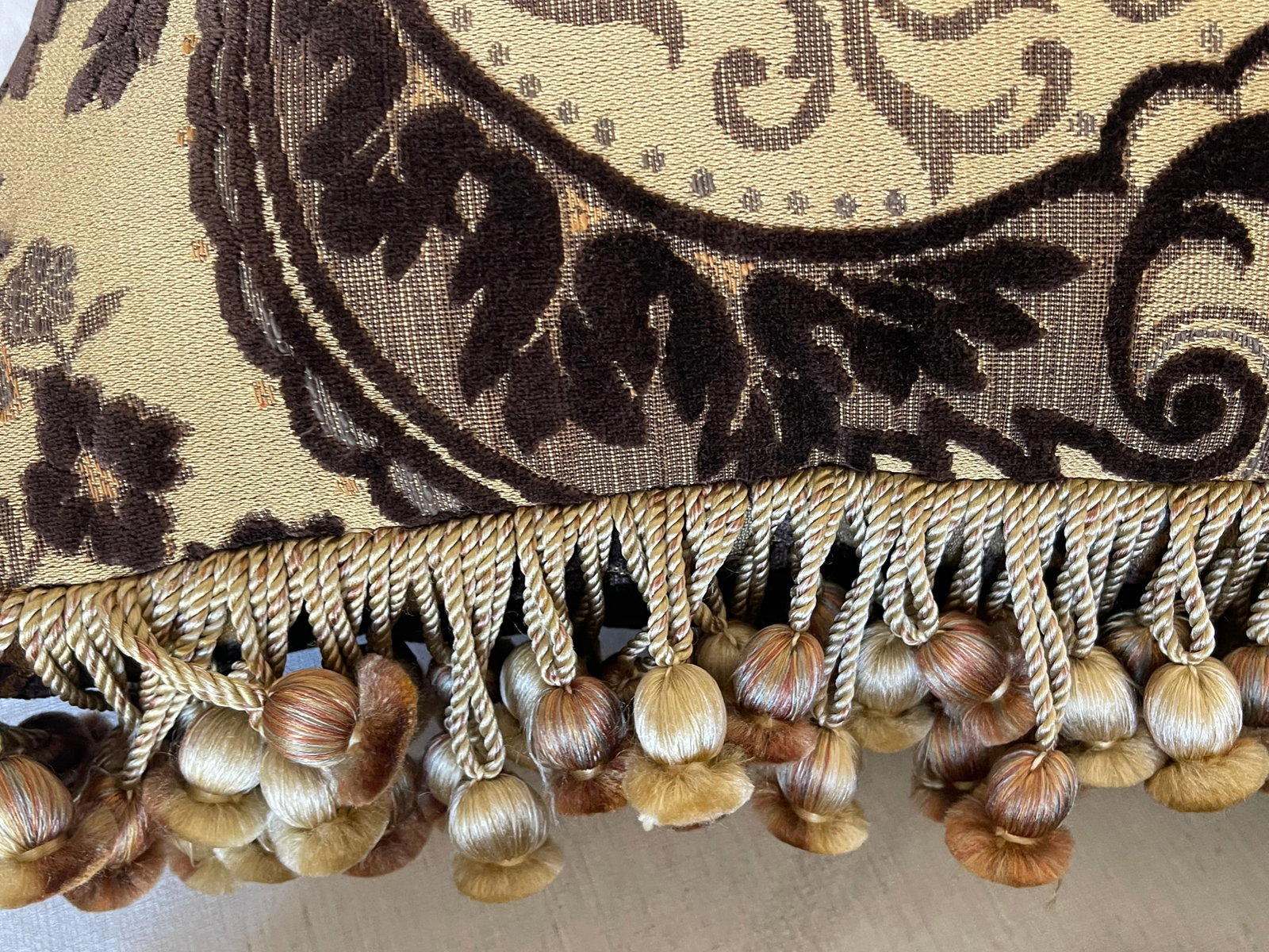 Reduced-Vintage 22" Italian Fortuny Velvet Feather Down Pillows Pair - 7