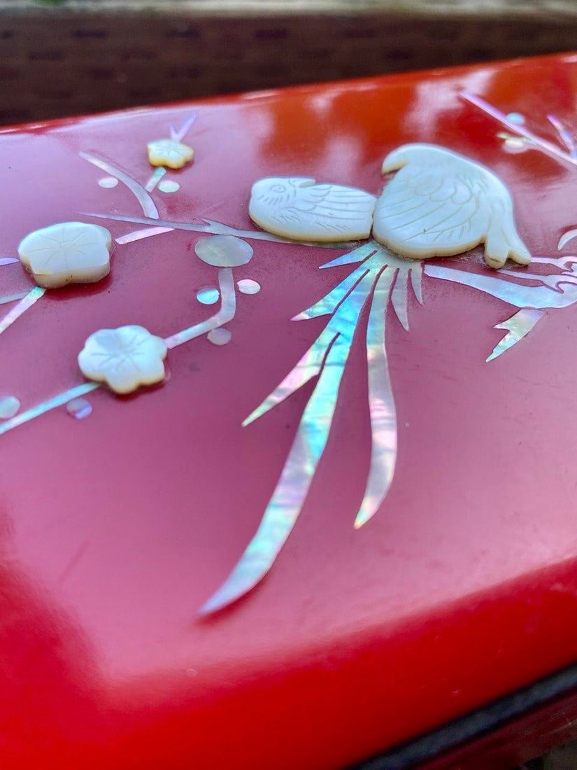 Vintage Japanese Red Lacquer Smoking Box With Mother-of-Pearl Birds and Brass Ash Receiver - 3