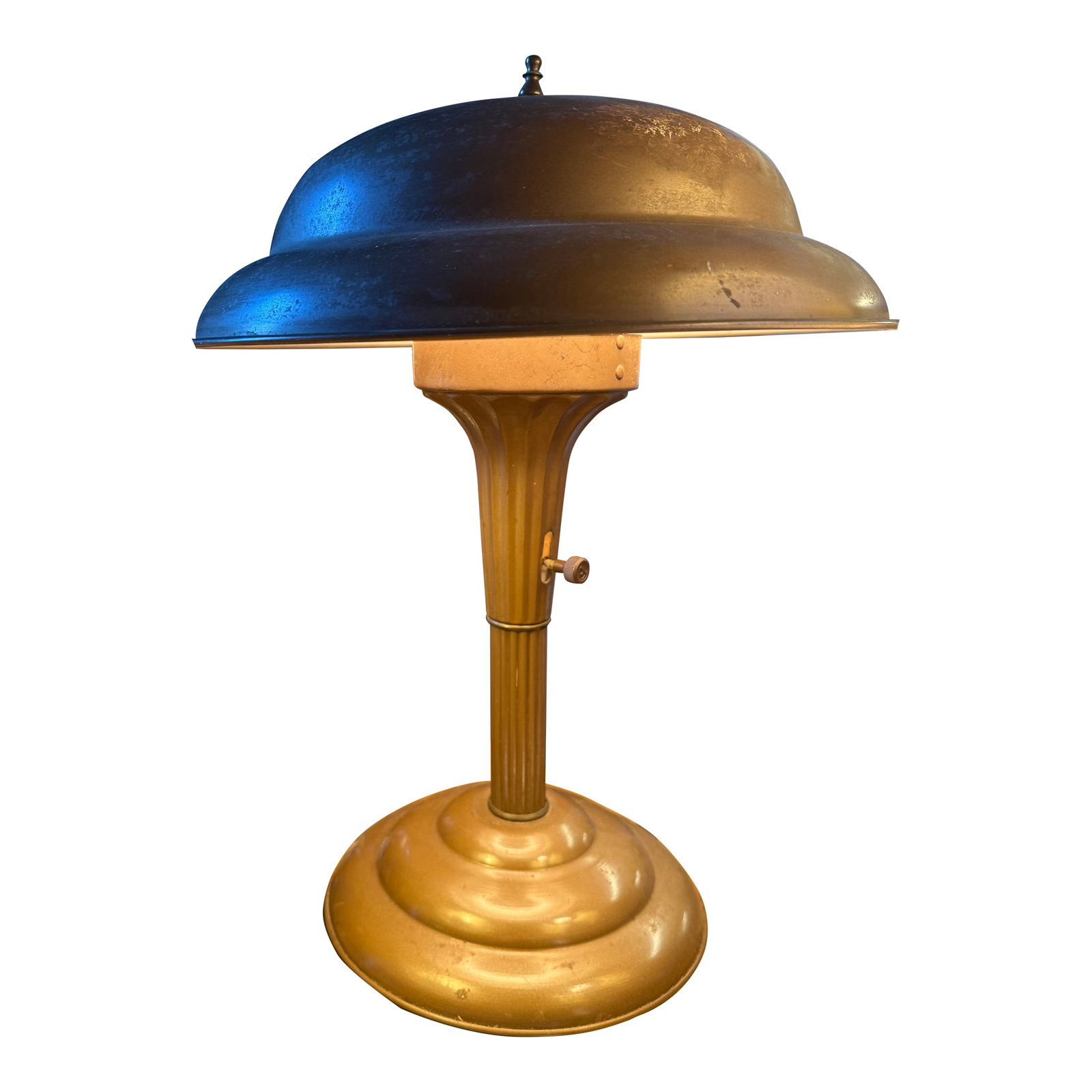 Vintage 1940's Brass Flying Saucer Table Lamp: Solid brass flying saucer/ mushroom style table lamp to add a touch of deco style. This atomic era lamp is metal throughout, and in solid working order. This is a very nice example of a late Art Deco
