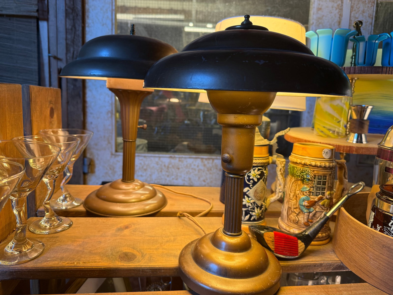 Vintage 1940's Brass Flying Saucer Table Lamp - 2