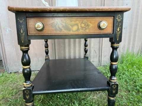 Late 20th Century L. Hitchcock Side Table - 3