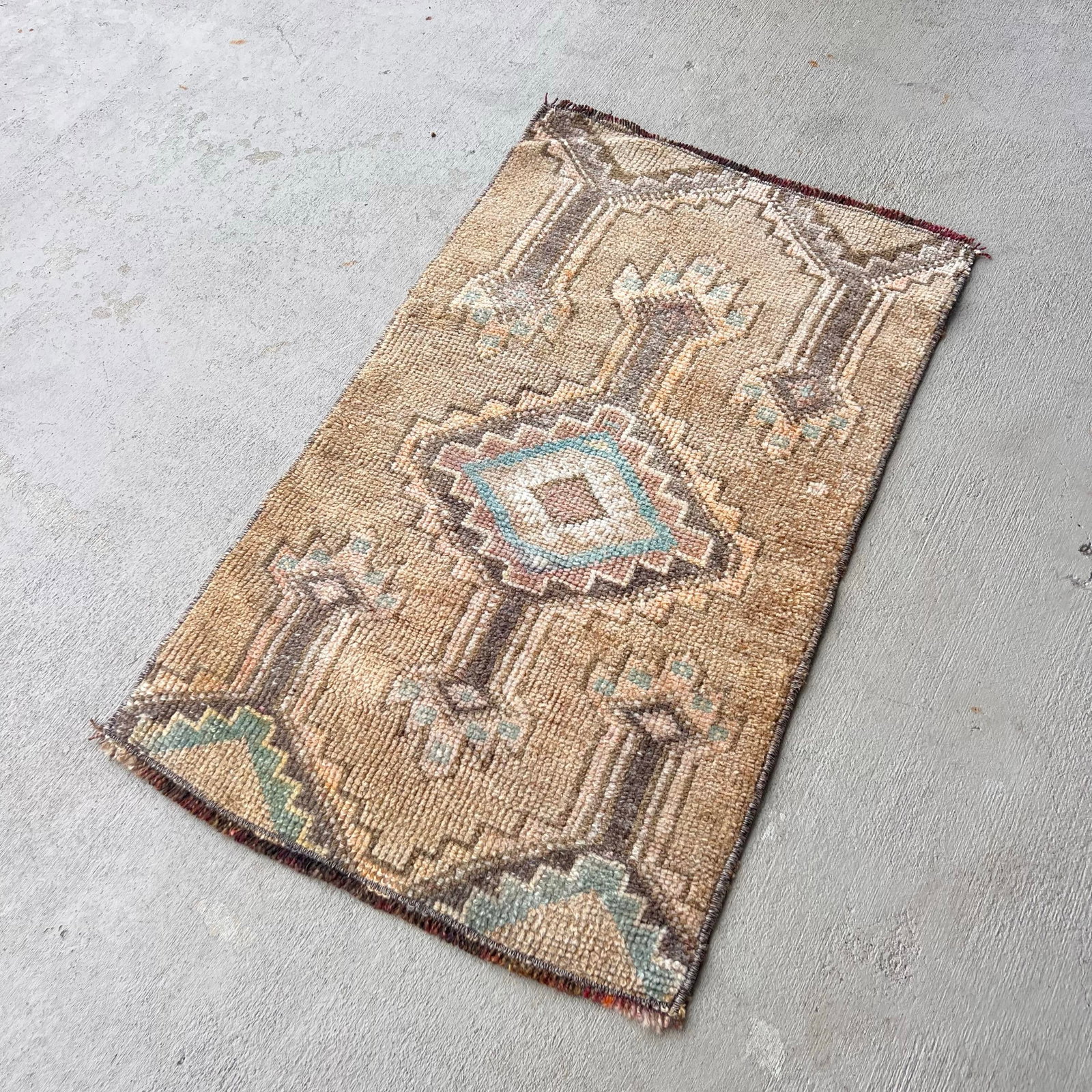 Vintage Turkish Miniature Bathroom Rug - 1'6x2'6 - 2