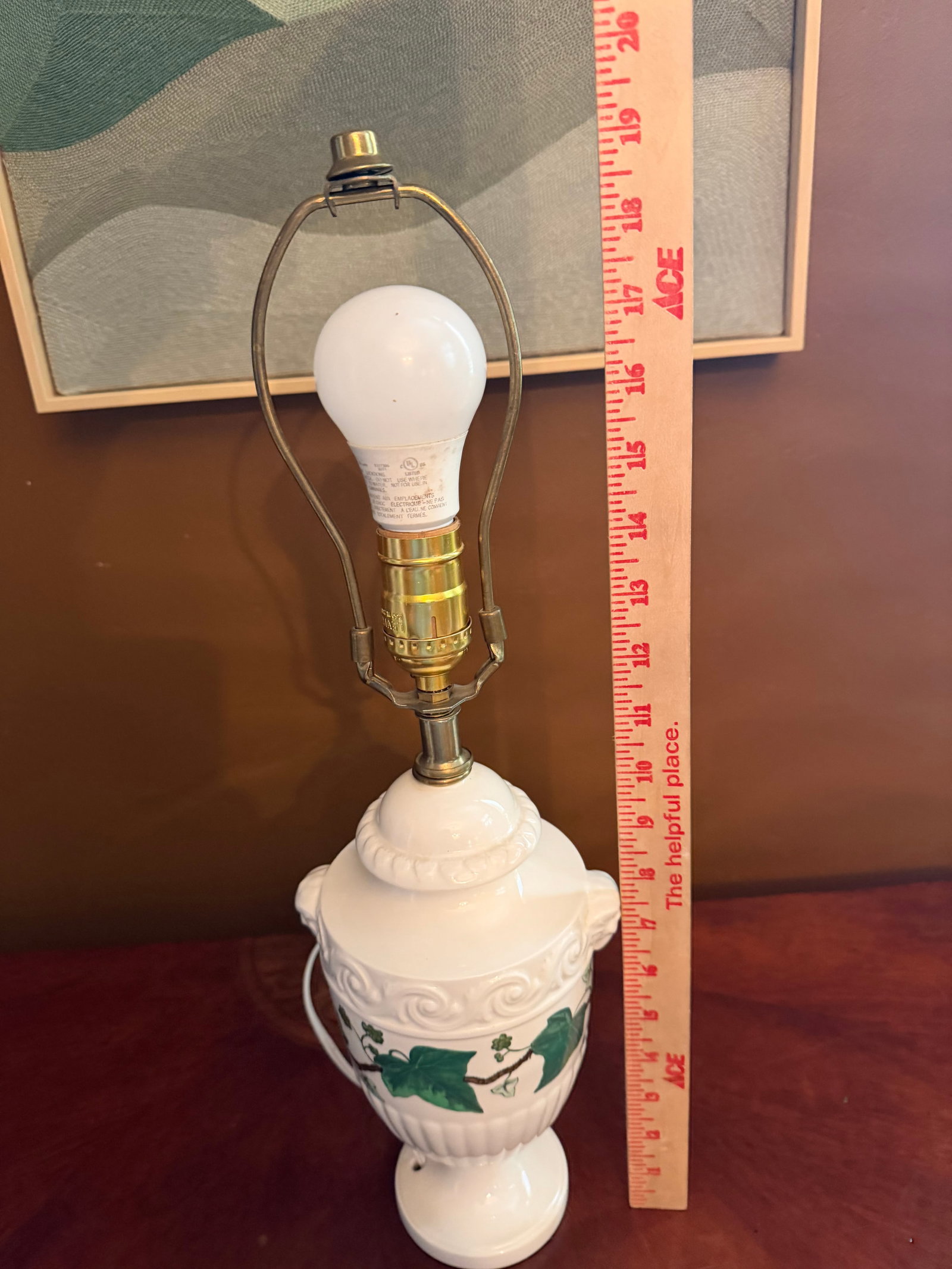 Wedgwood Napoleon Ivy Porcelain Table Lamp Ram's Head ca.1960s - 16