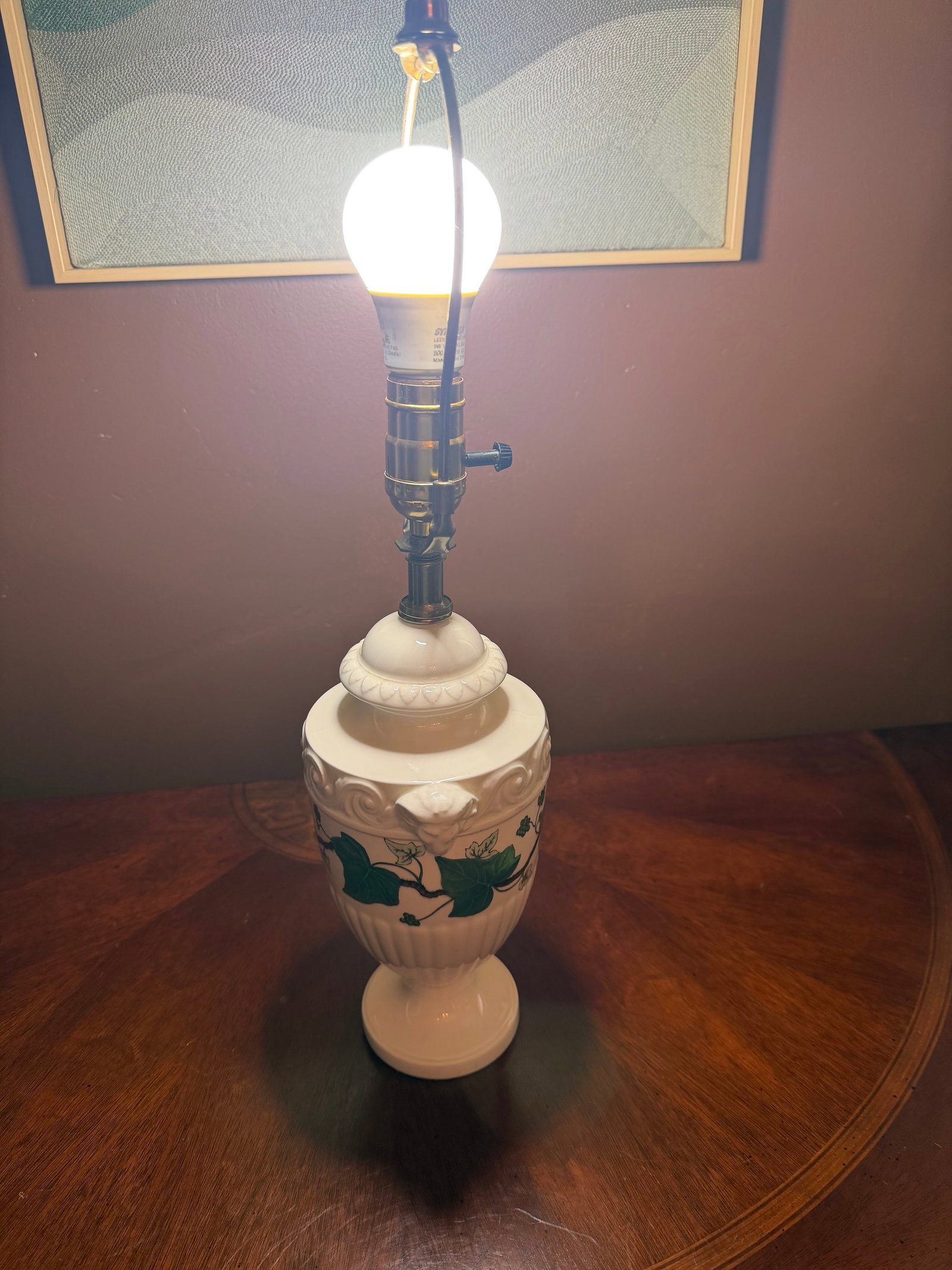 Wedgwood Napoleon Ivy Porcelain Table Lamp Ram's Head ca.1960s - 17