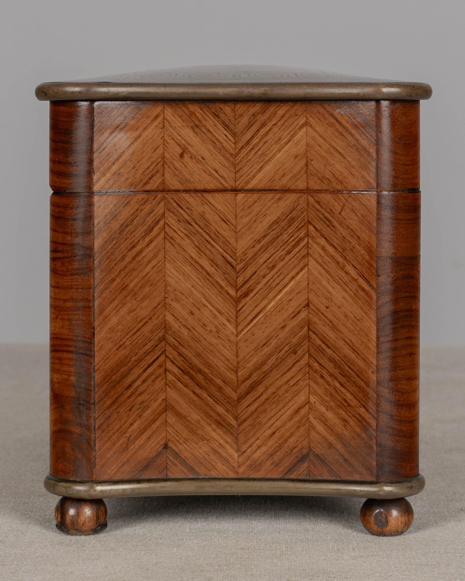 French Napoleon III Marquetry Inlaid Serpentine Form Tea Caddy Circa 1880 - 6