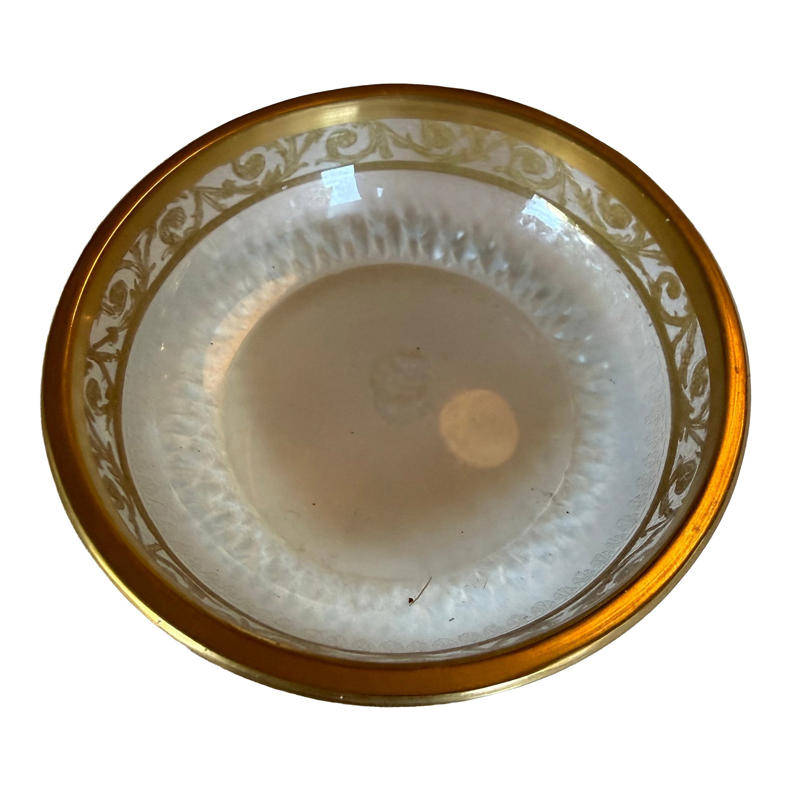 1900s Set of 8 Saint-Louis "Thistle Gold" Crystal Bowls "” Signed: An exquisite set of eight French Saint-Louis crystal bowls in the celebrated Thistle Gold (Chardon) pattern. Each bowl is hand-blown crystal measuring approximately 3.5 inches in diameter, finished