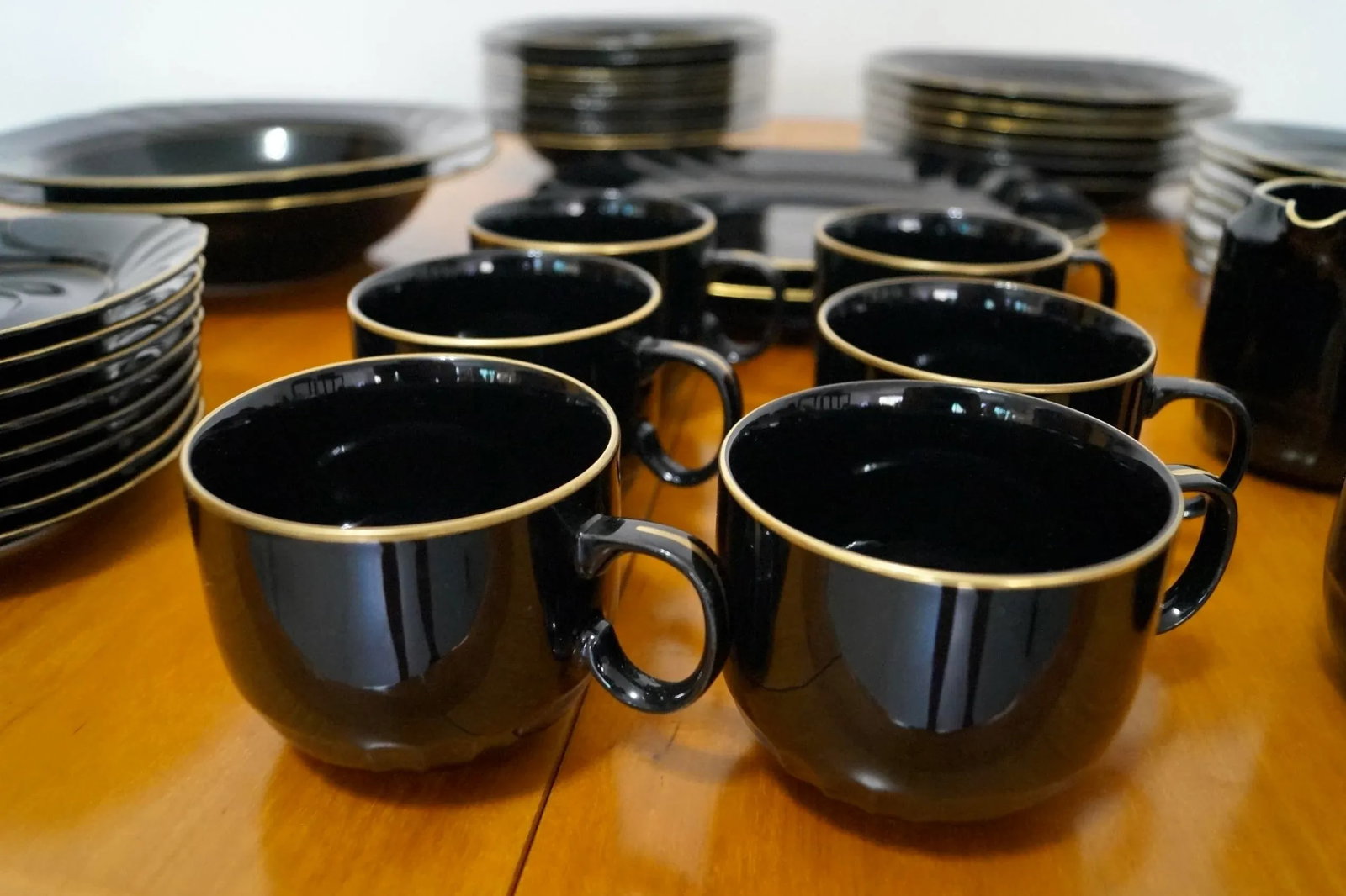 1980's Art Deco Hollywood Regency 43-Piece Ranmaru China Dinnerware Set - 10